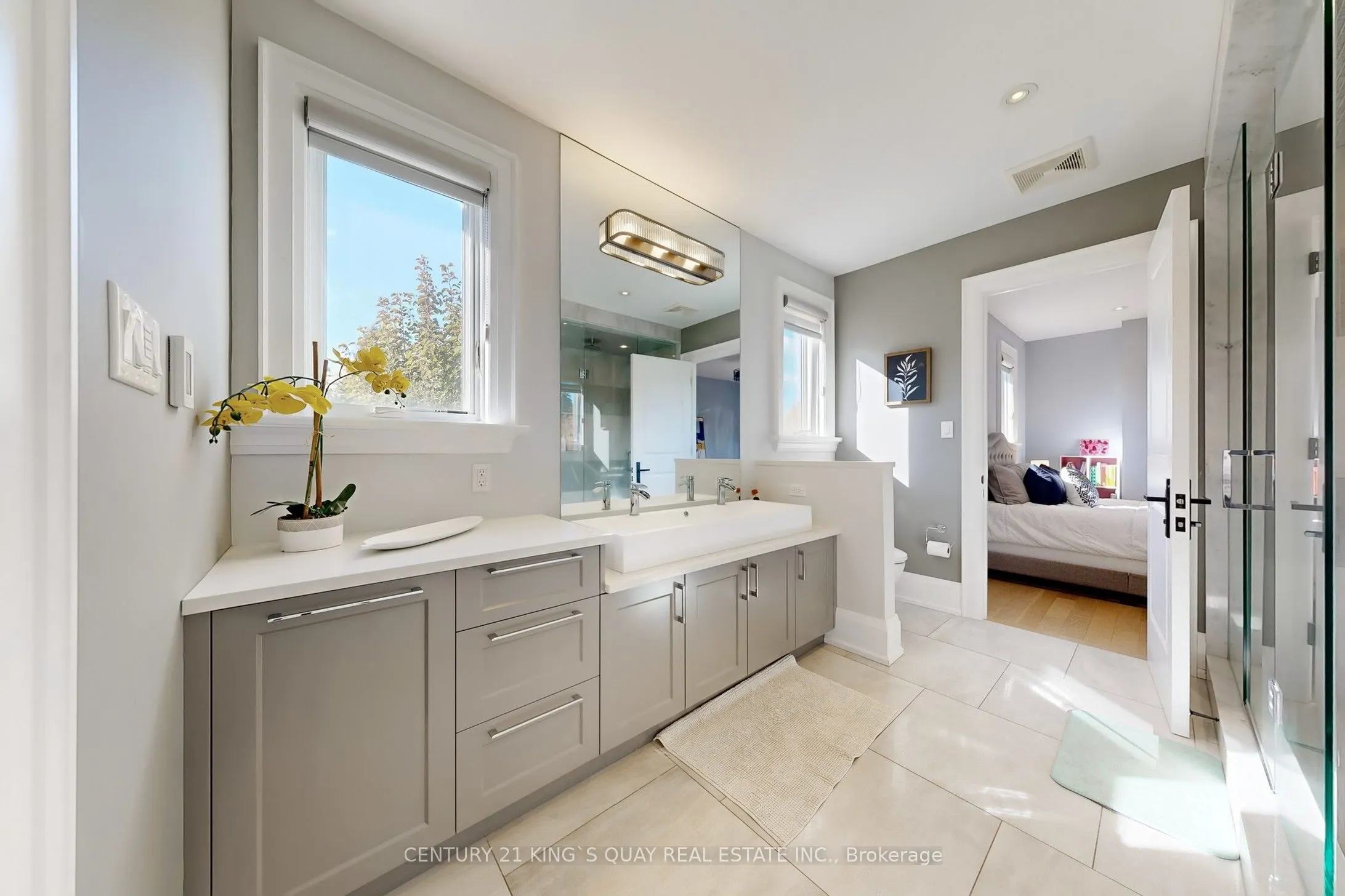 8 Parkway Avenue