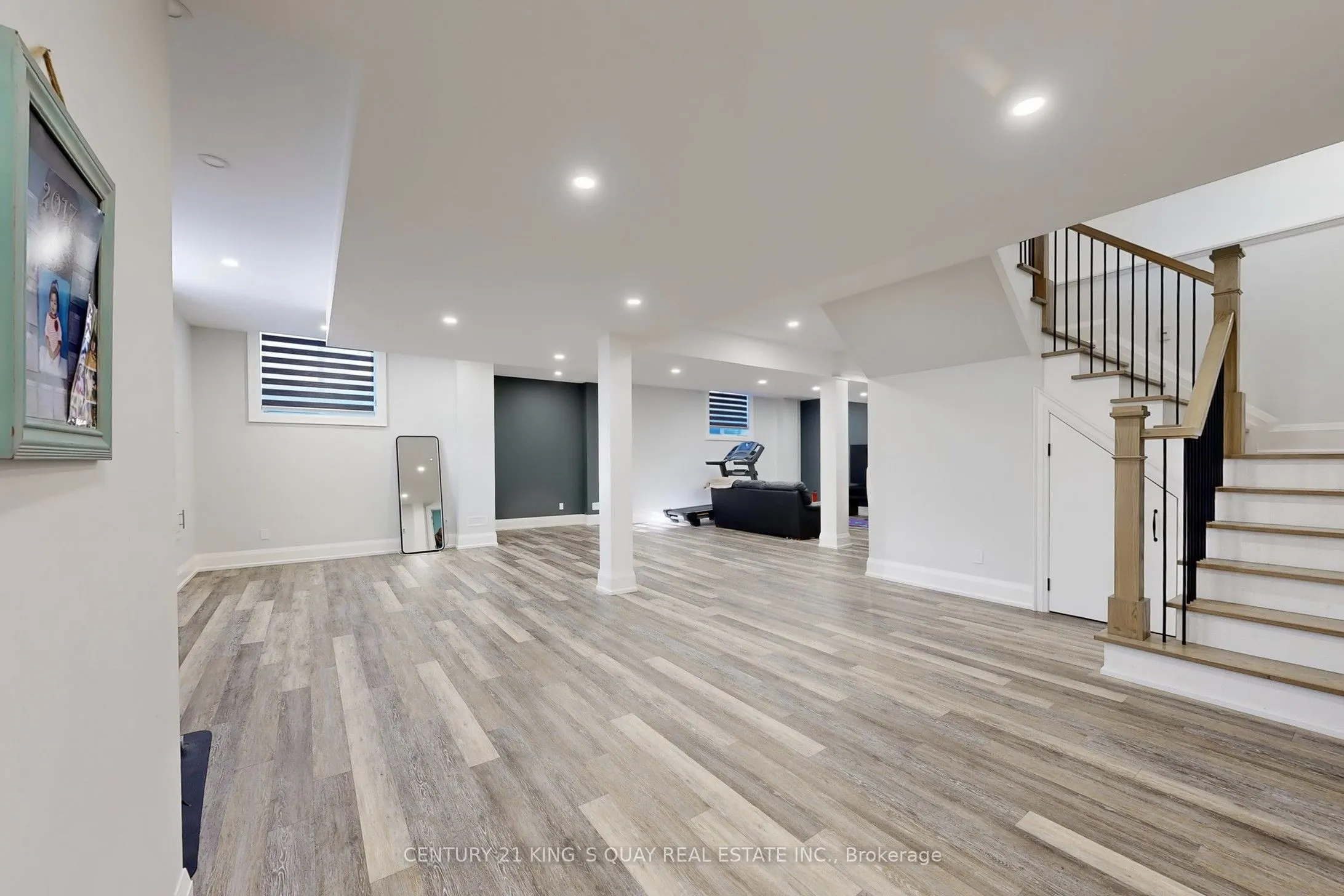 8 Parkway Avenue