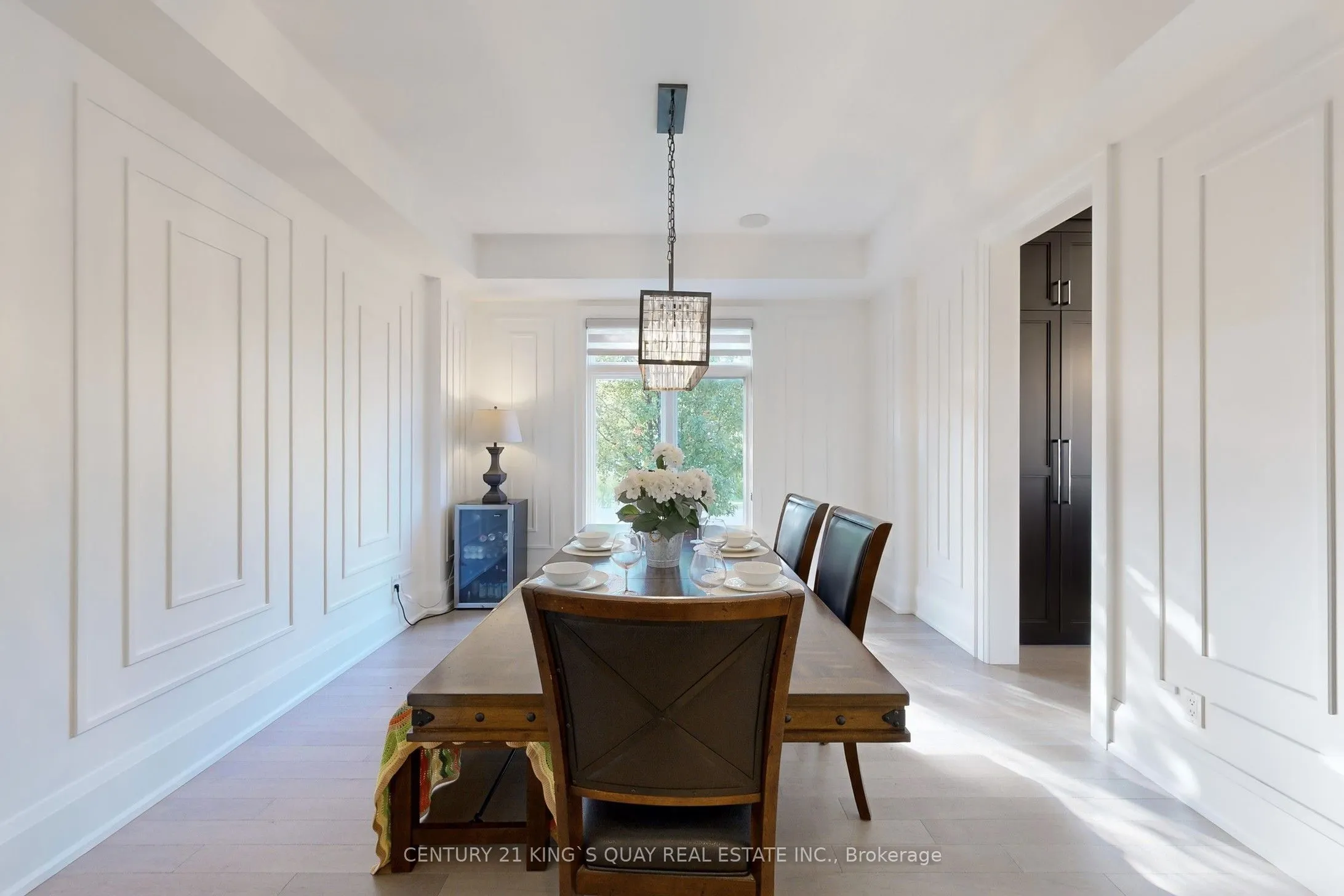 8 Parkway Avenue