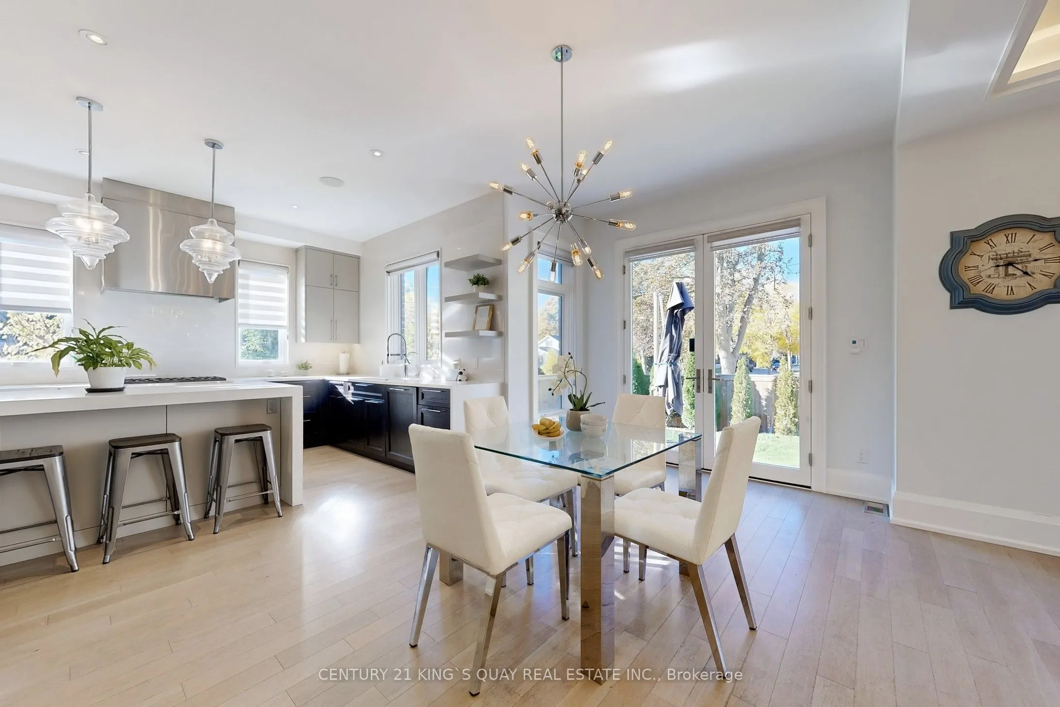 8 Parkway Avenue