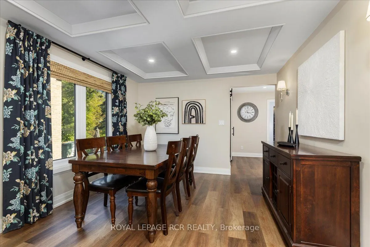 448 Dover Crescent