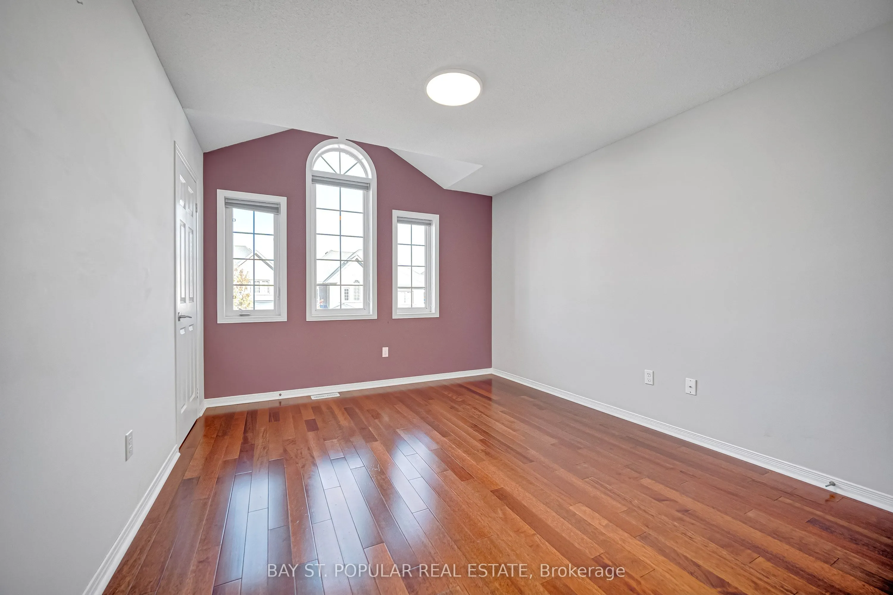 21 Westcliffe Crescent