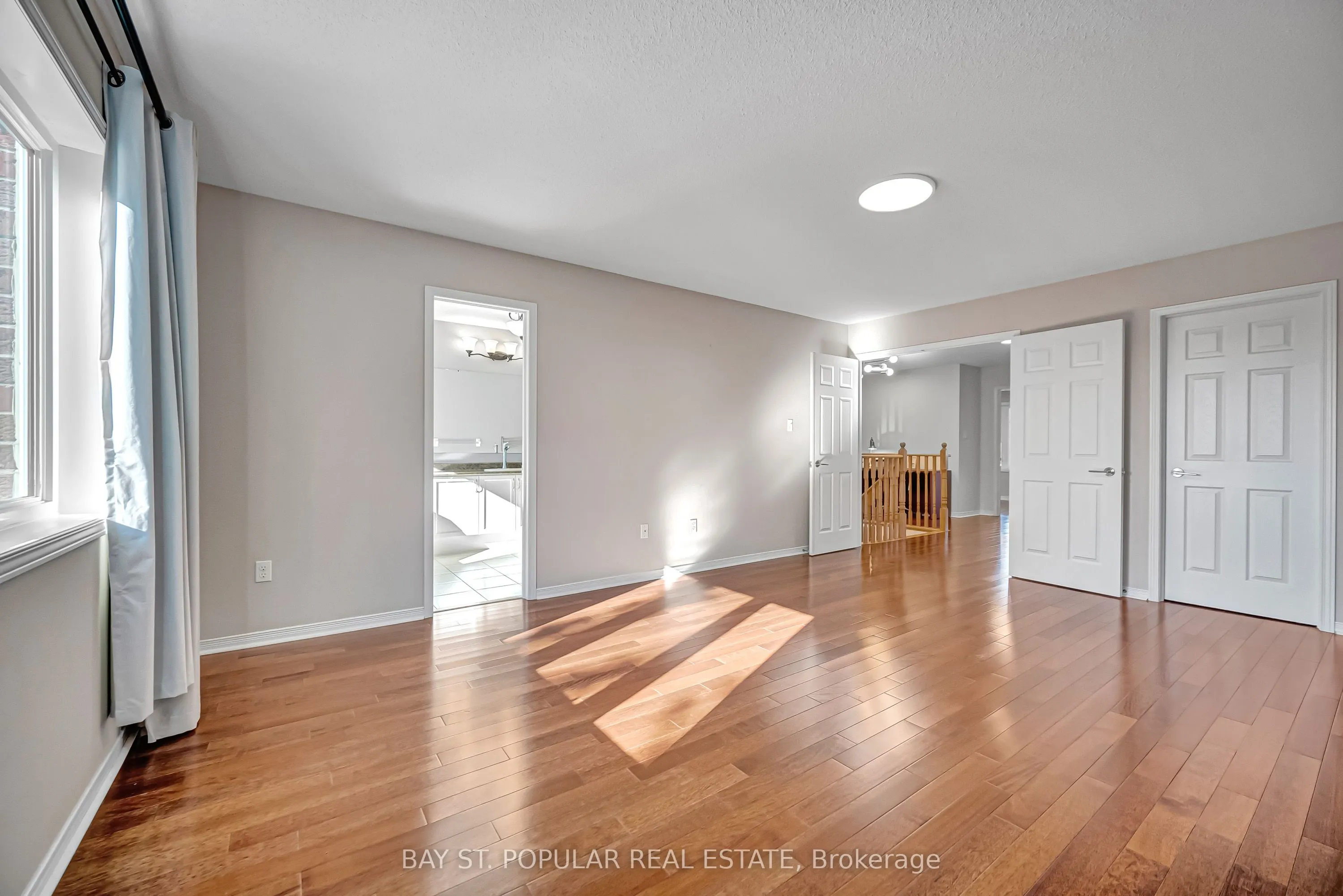 21 Westcliffe Crescent