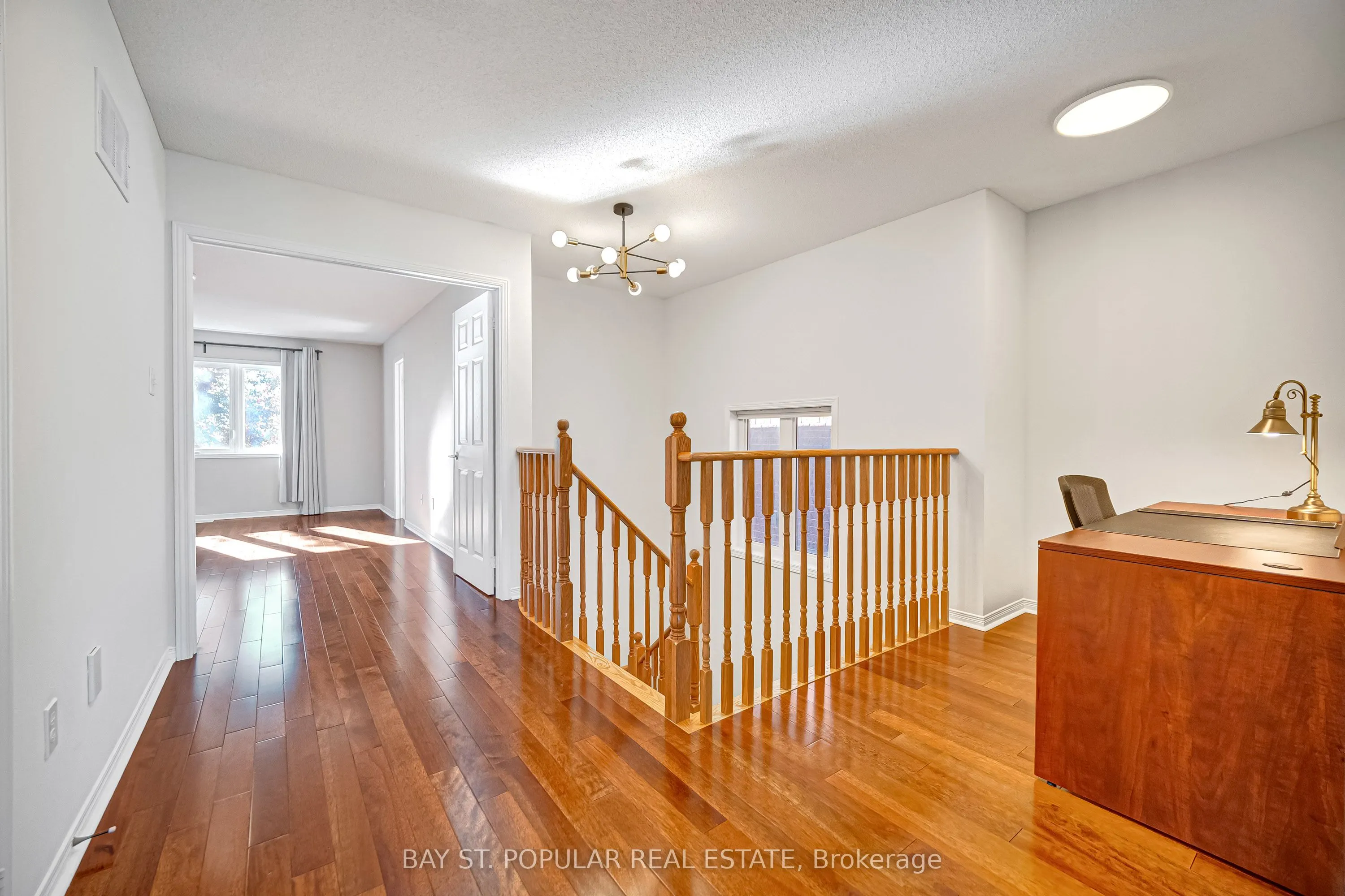 21 Westcliffe Crescent