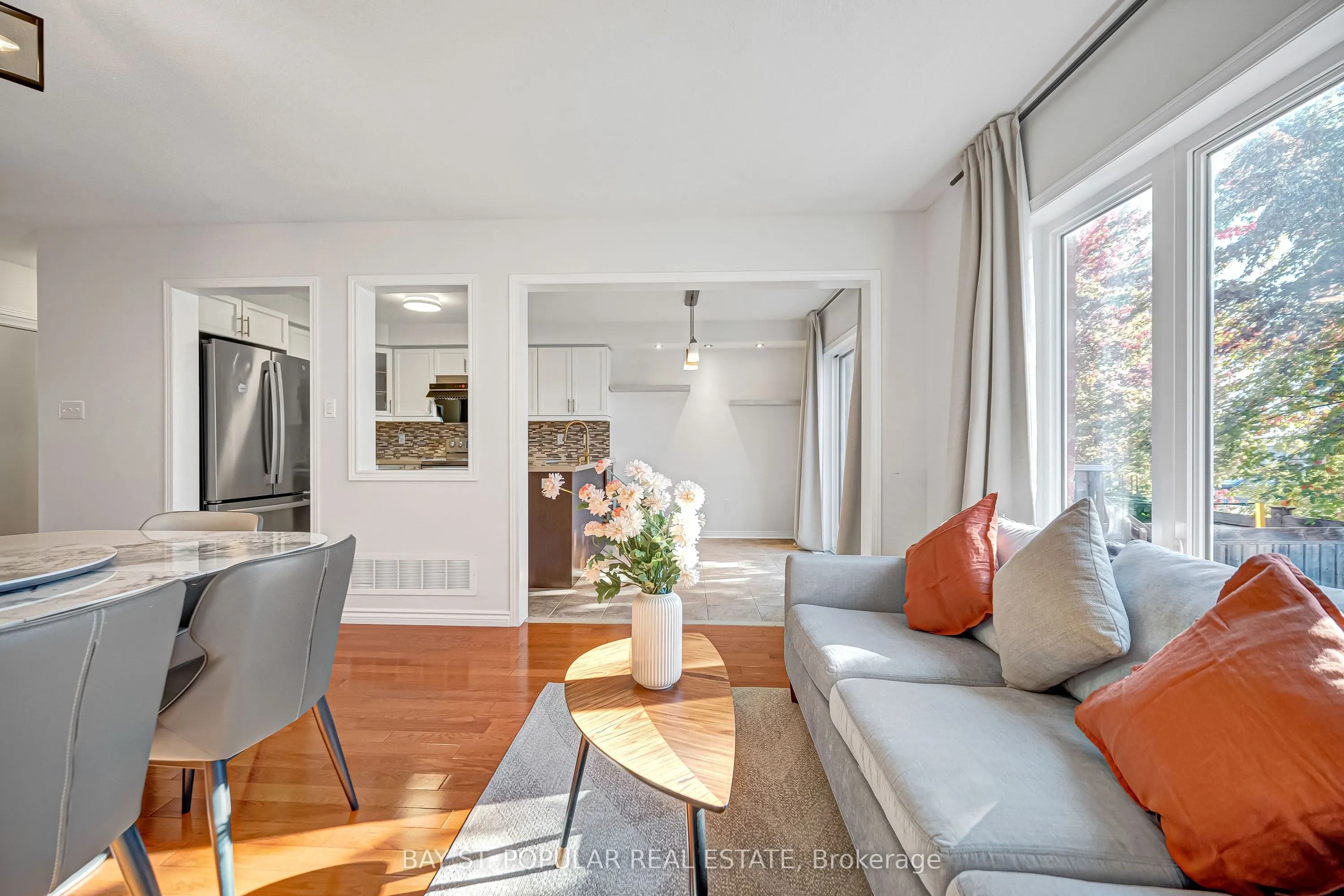 21 Westcliffe Crescent