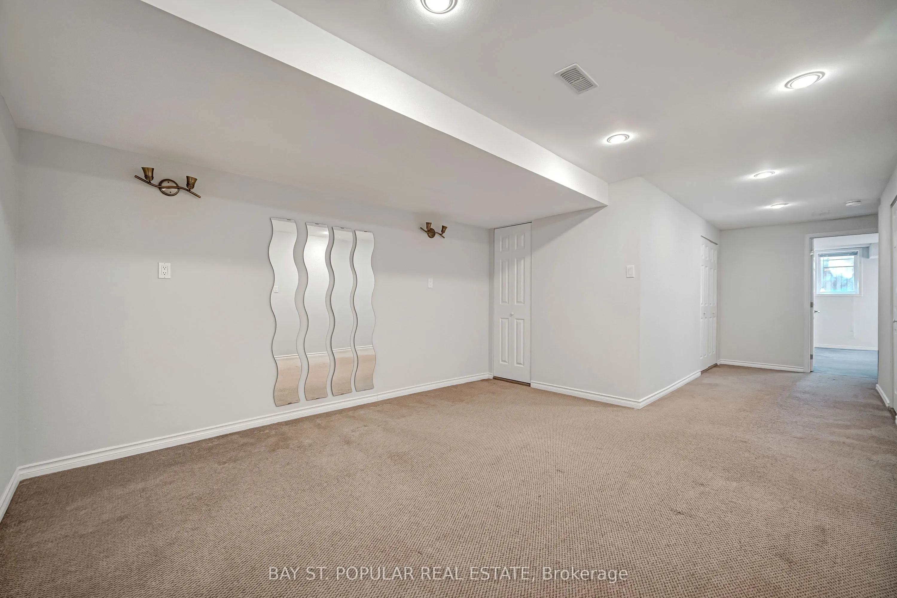 21 Westcliffe Crescent