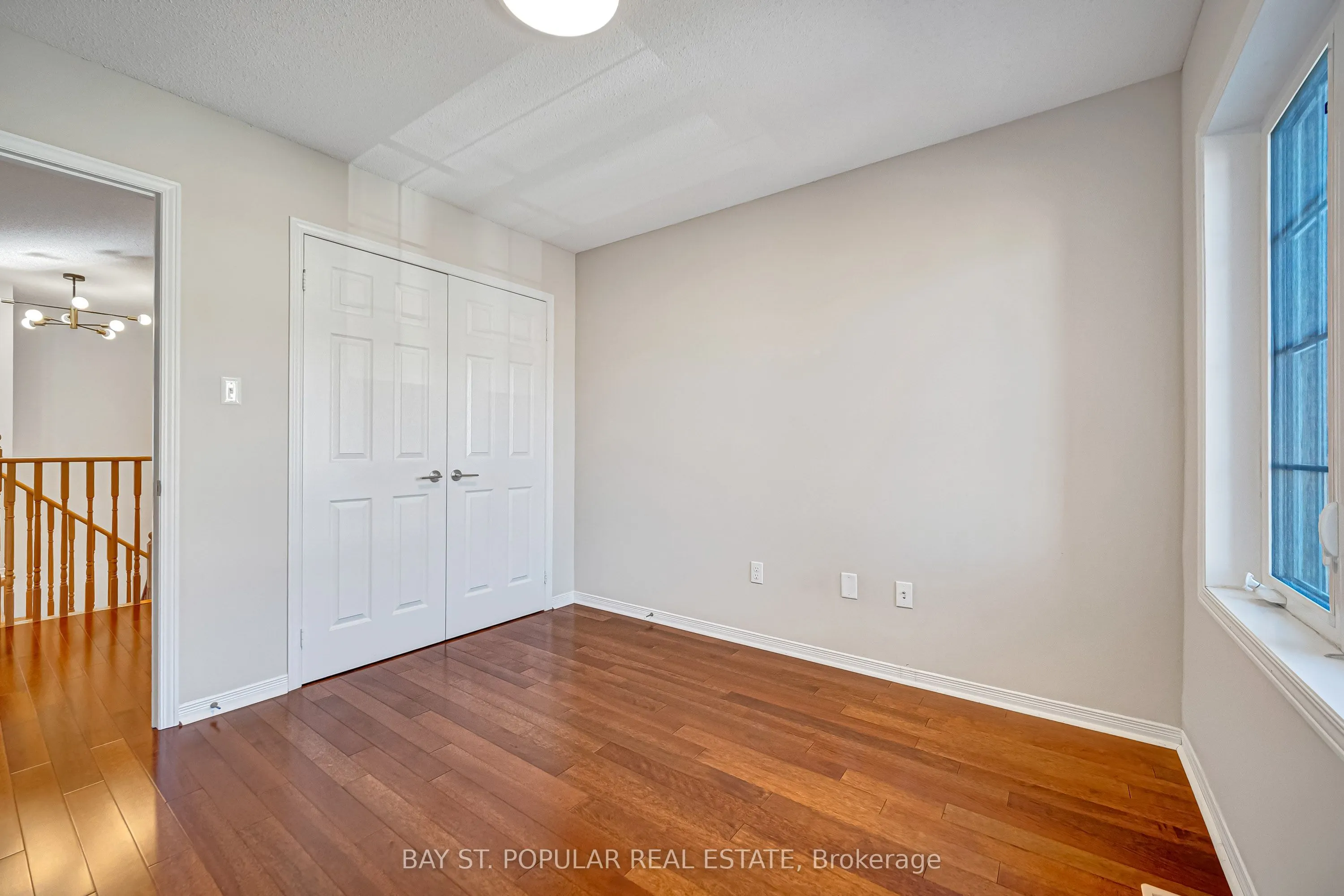 21 Westcliffe Crescent