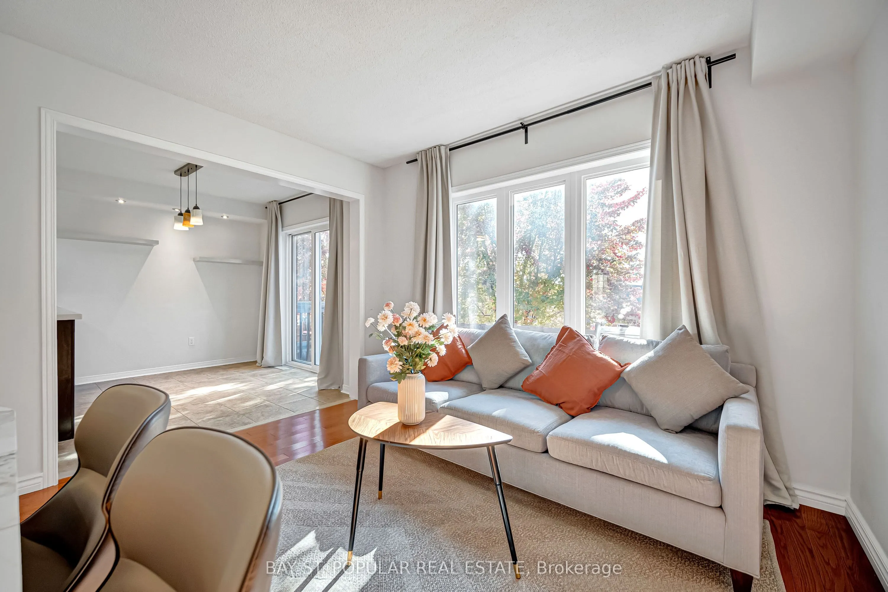 21 Westcliffe Crescent
