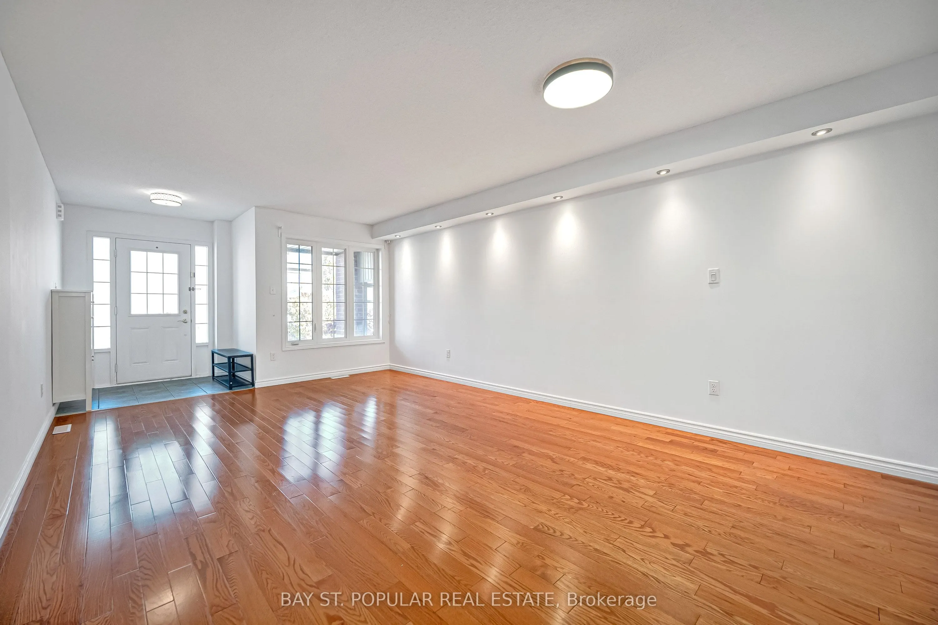 21 Westcliffe Crescent
