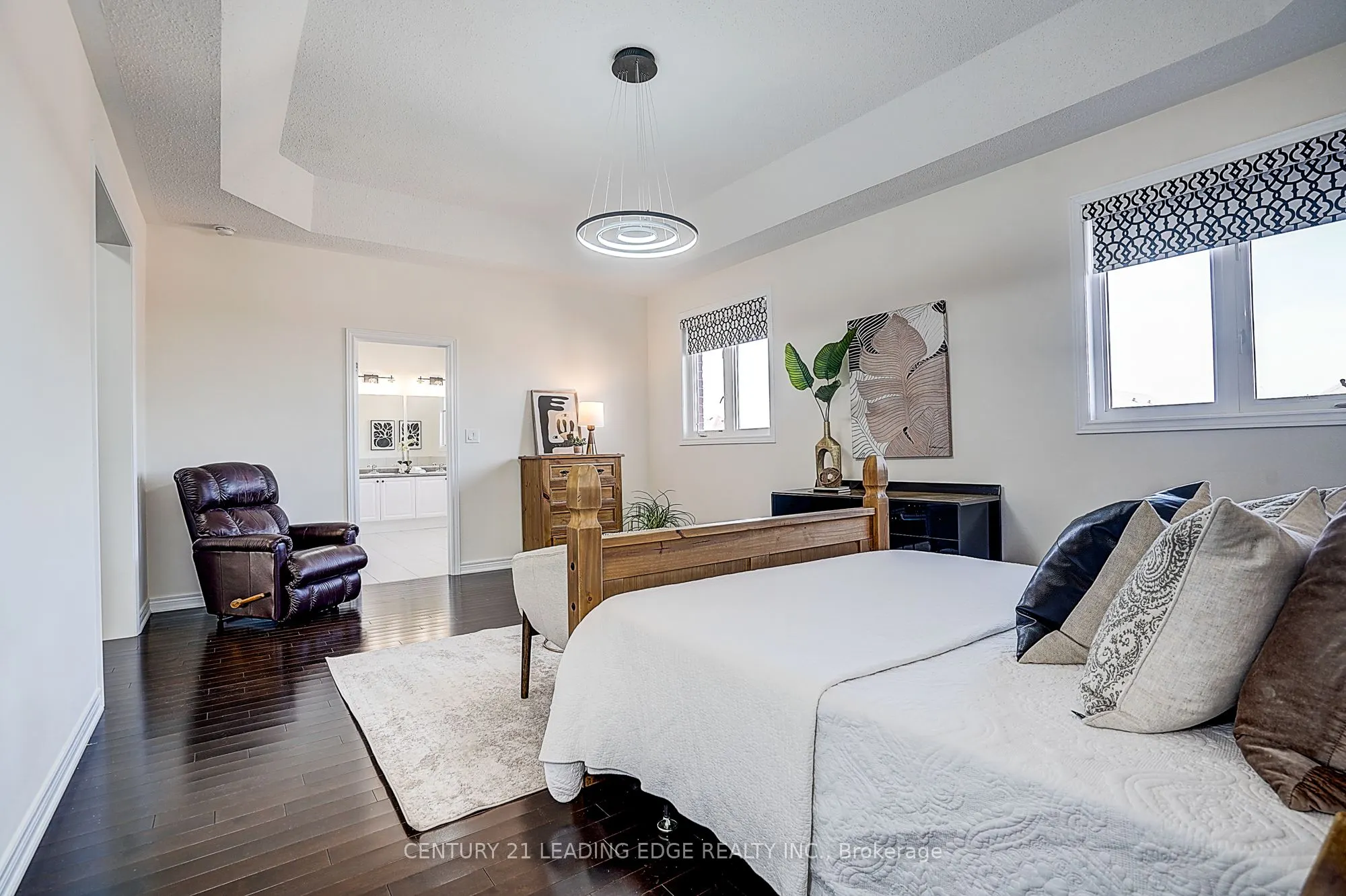 8 Hubner Avenue