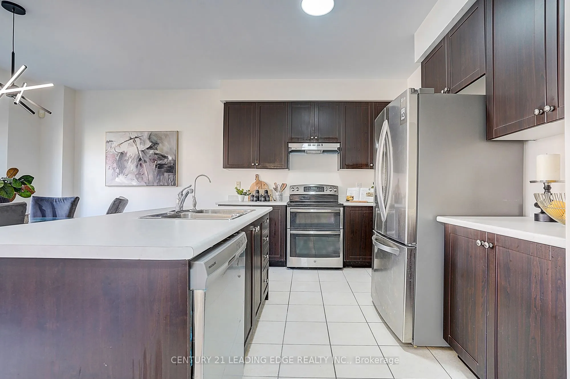 8 Hubner Avenue