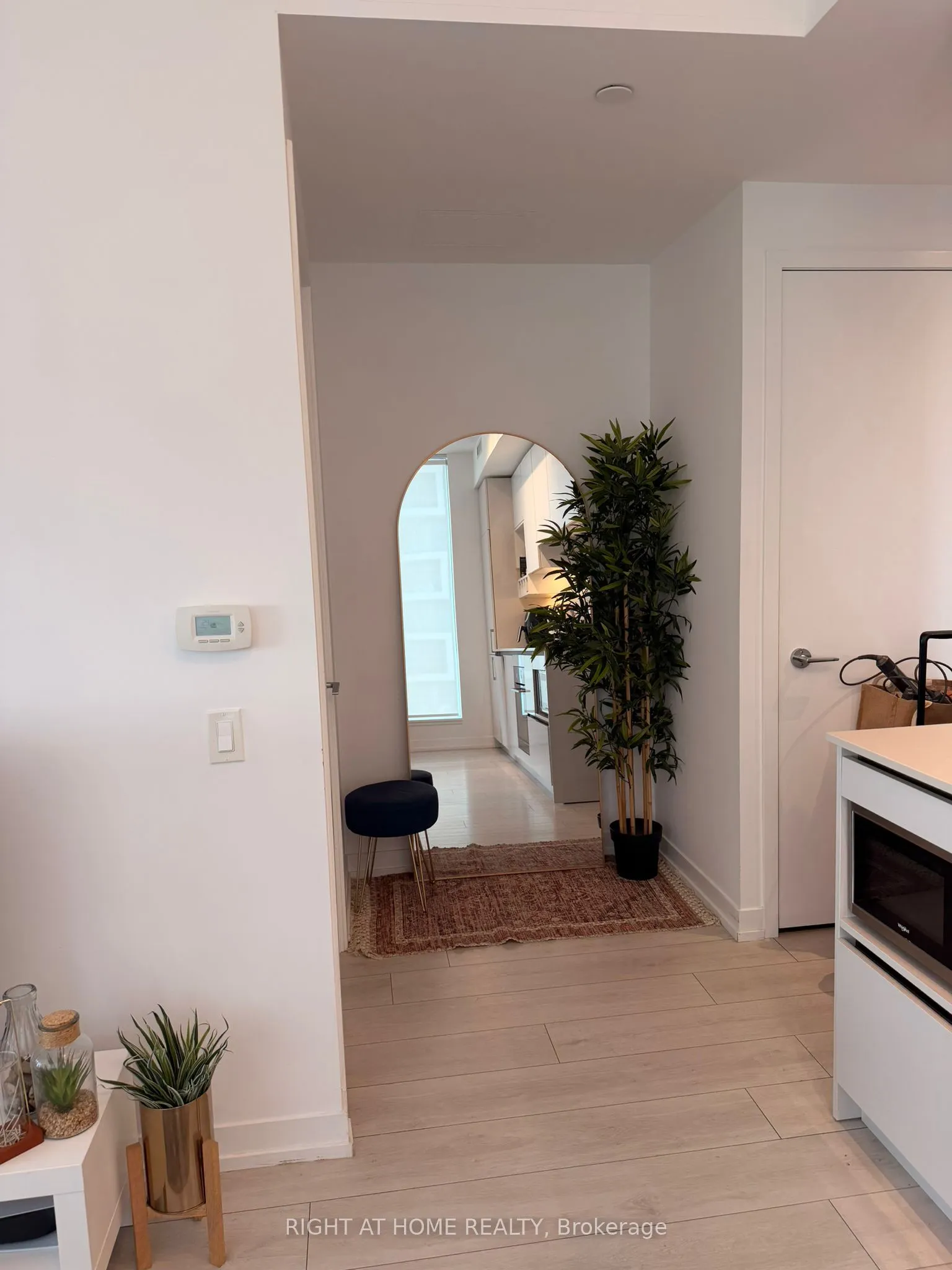 898 Portage Parkway, #3903
