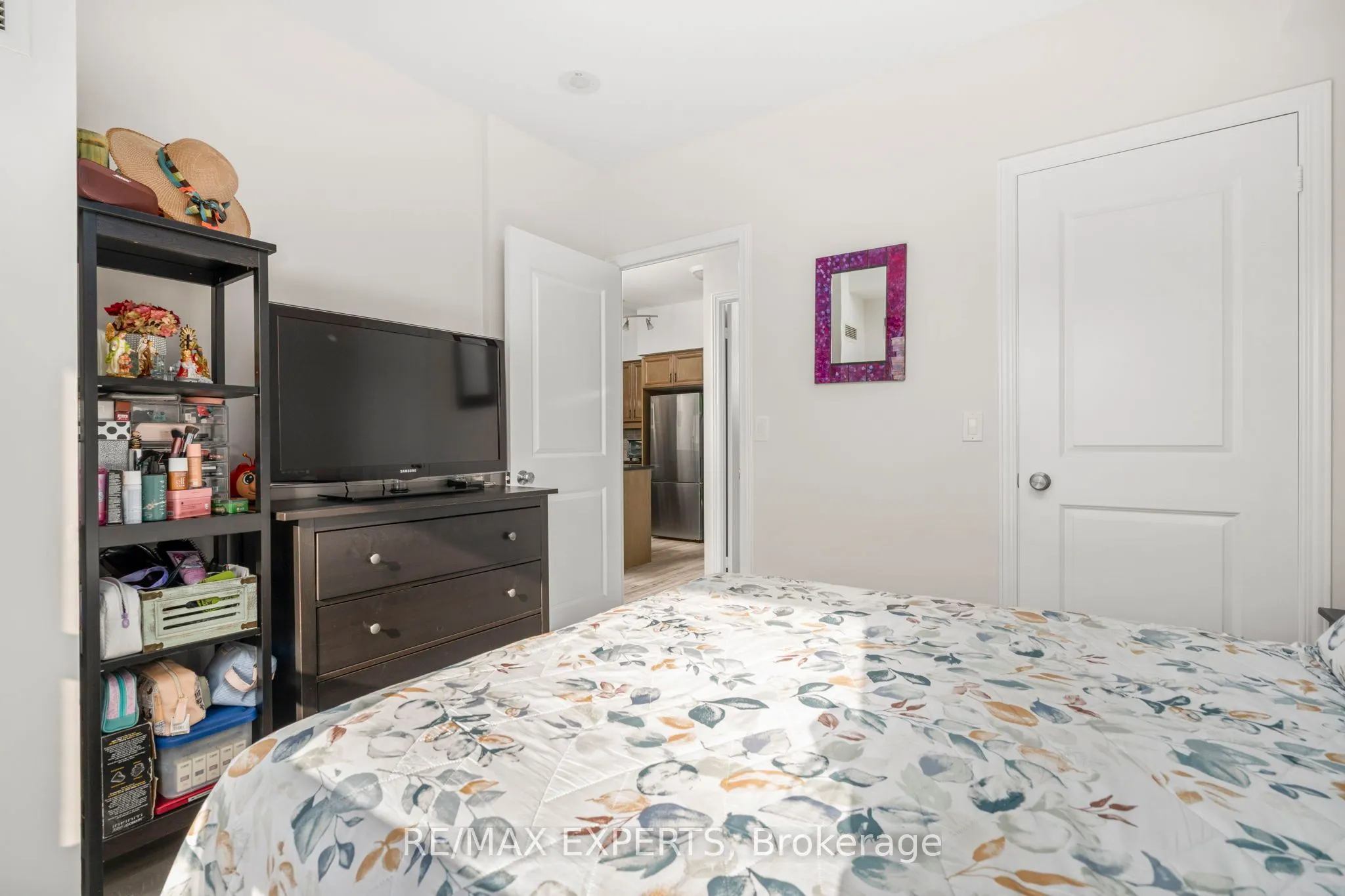 9225 Jane Street, #515