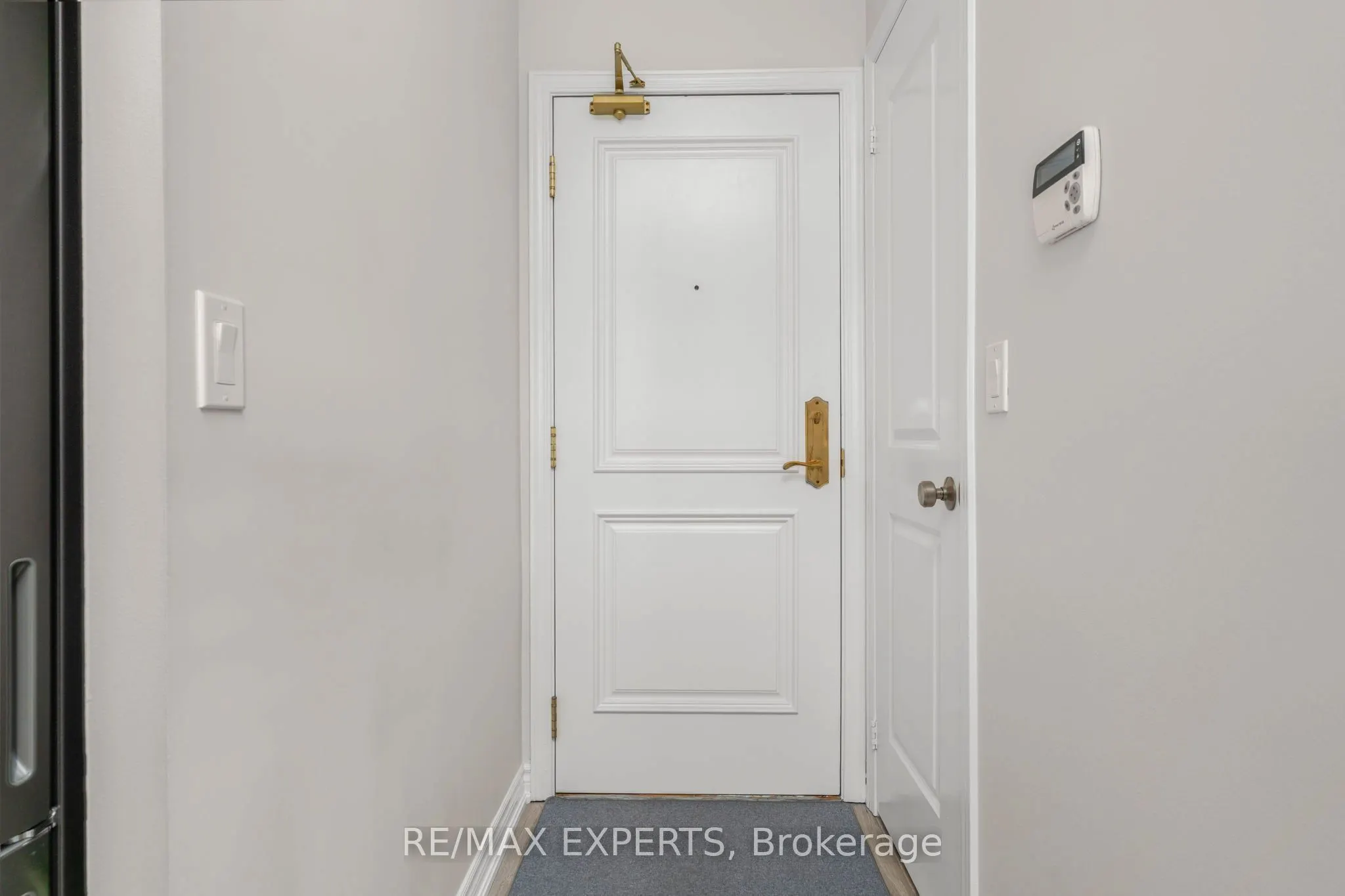 9225 Jane Street, #515