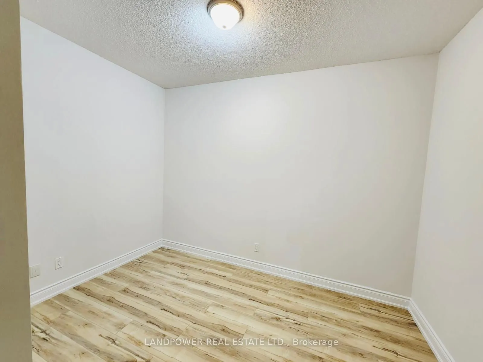89 South Town Centre Boulevard, #801