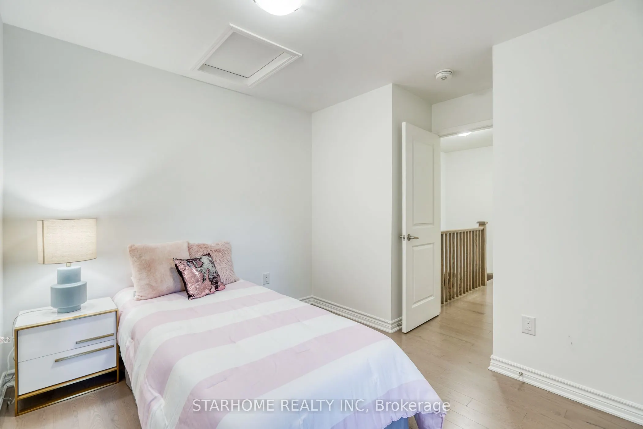 11 Avani Avenue