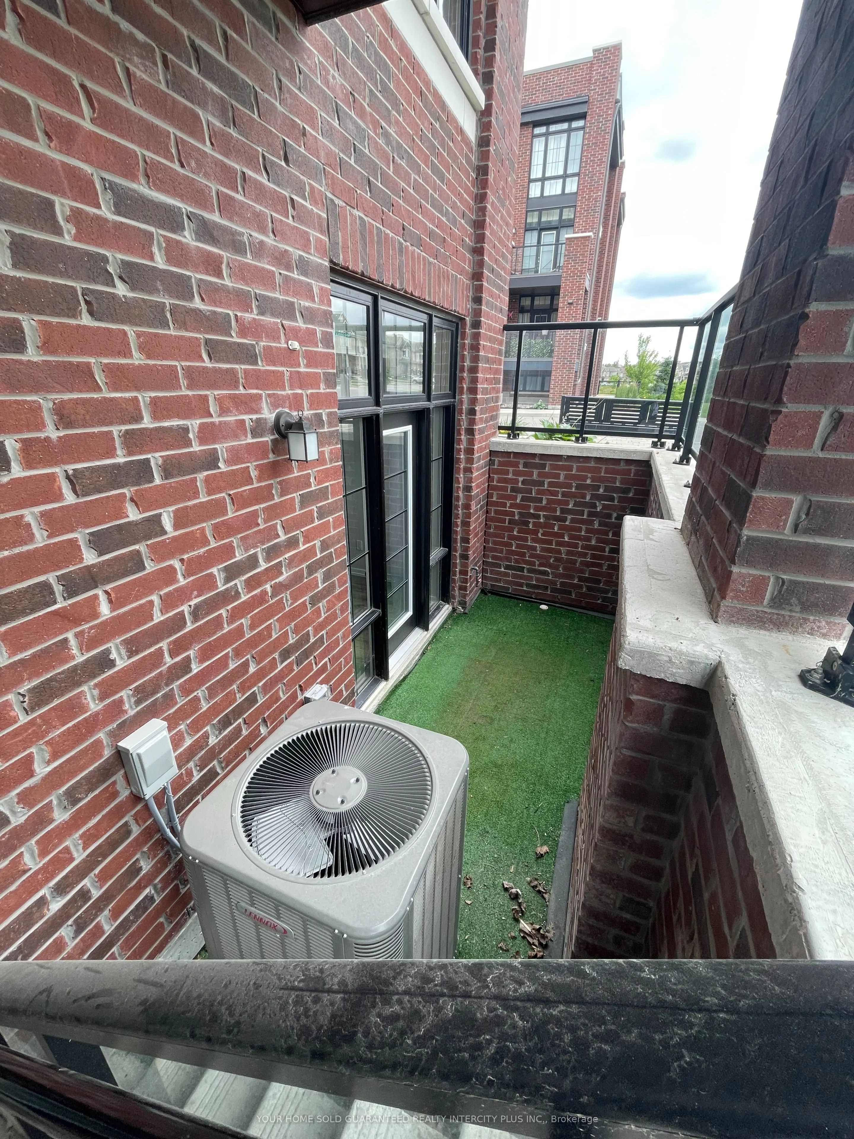 15 Whitaker Way, #127