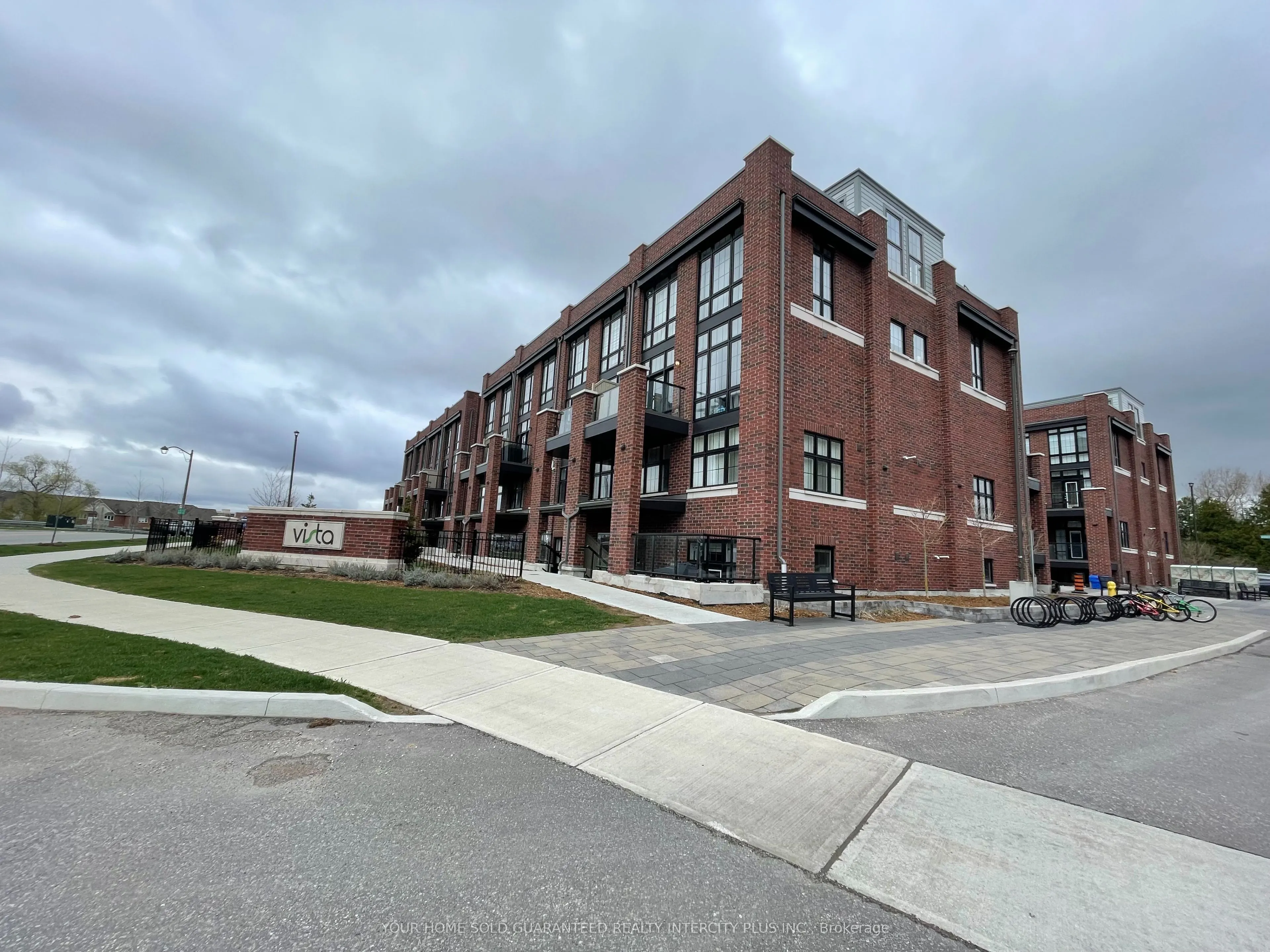 15 Whitaker Way, #127