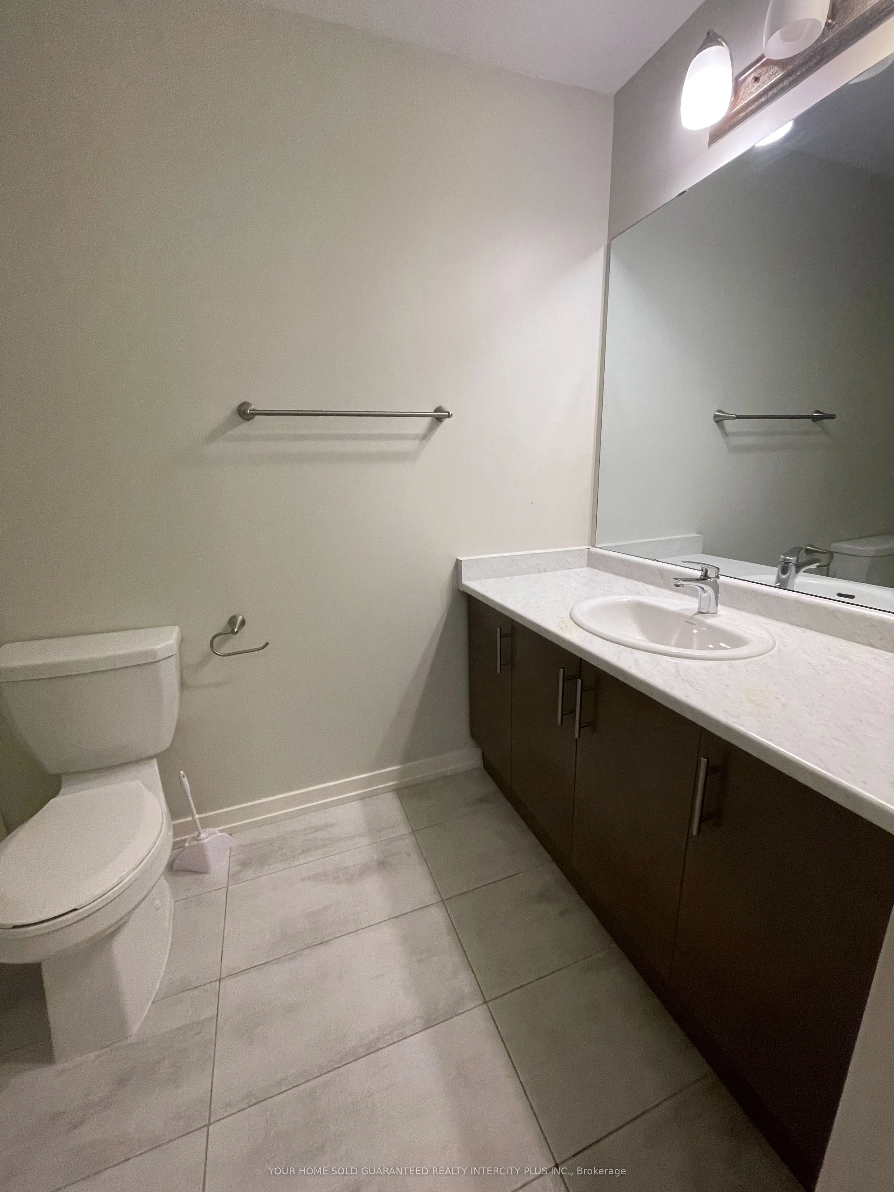 15 Whitaker Way, #127