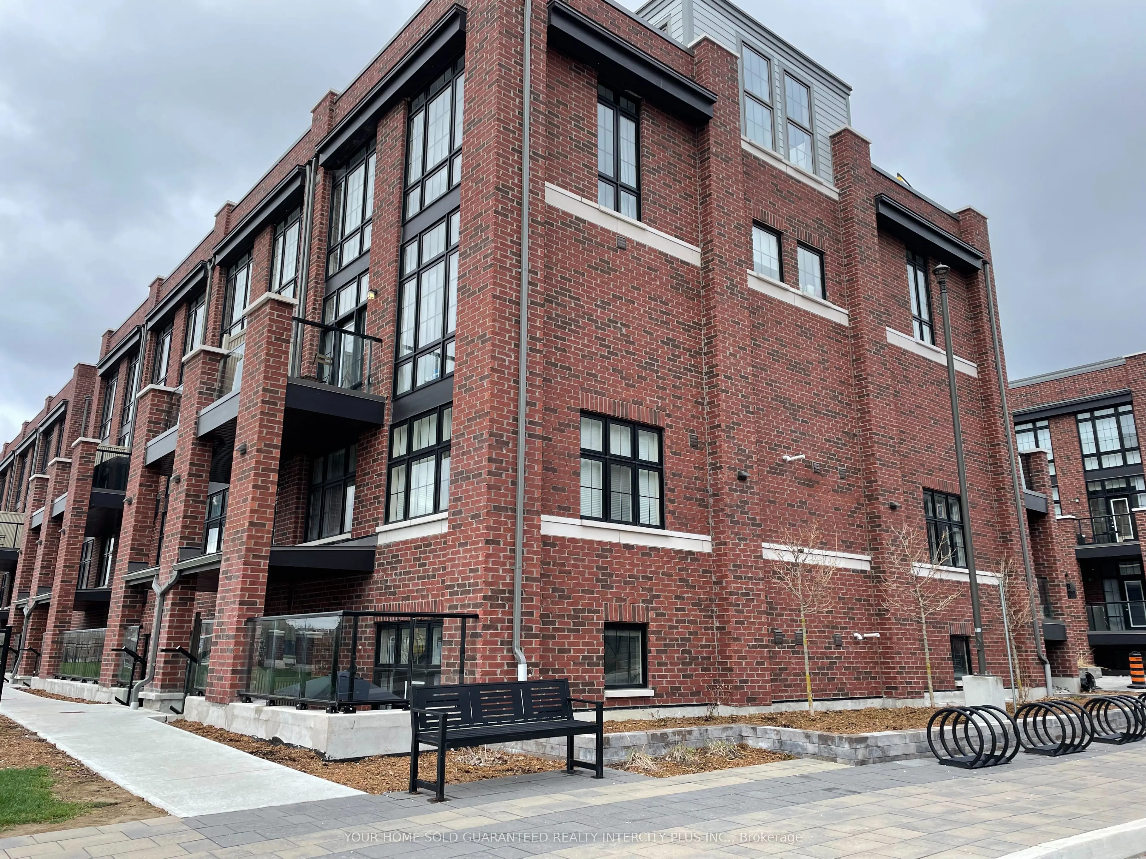 15 Whitaker Way, #127