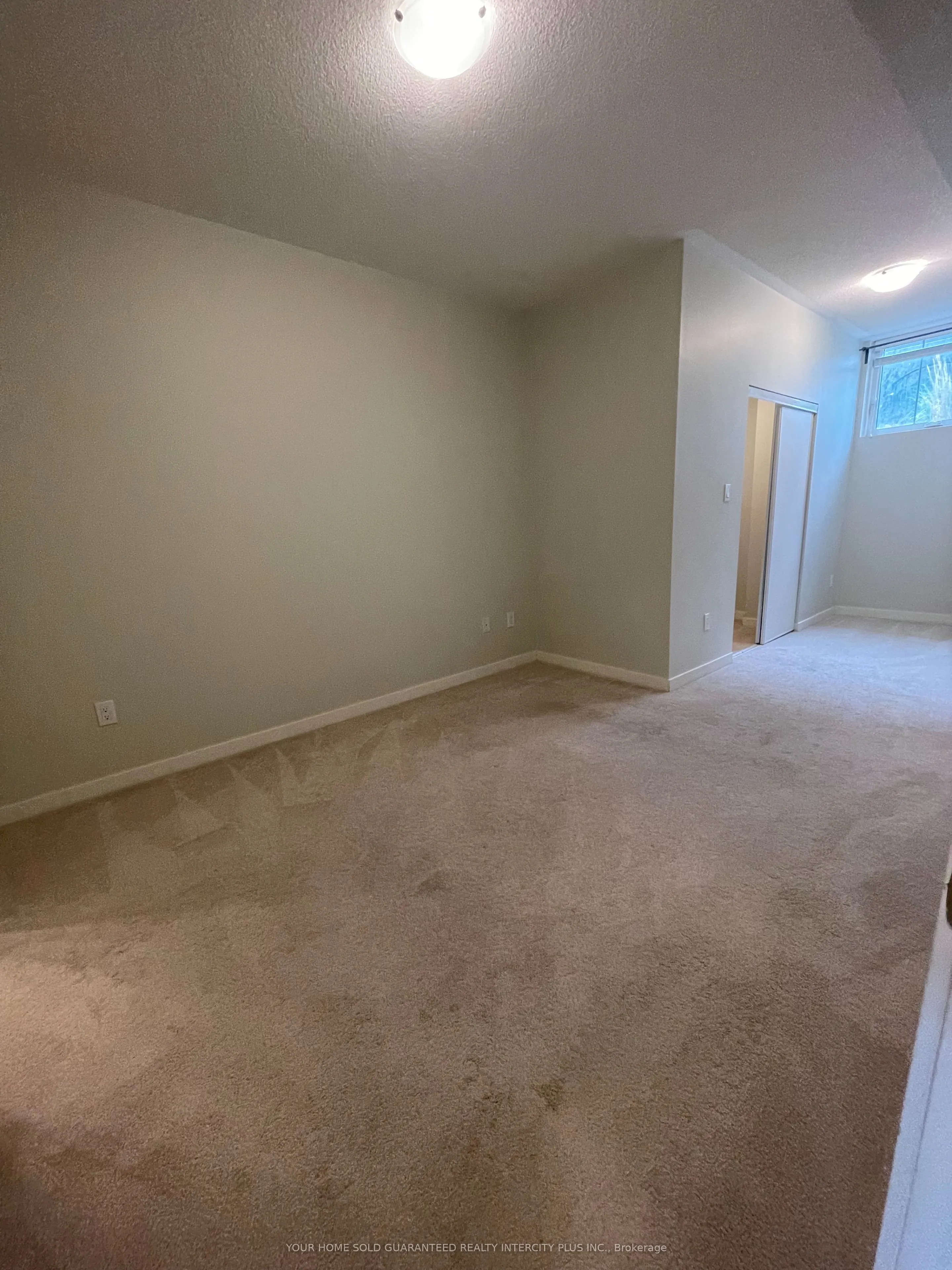 15 Whitaker Way, #127