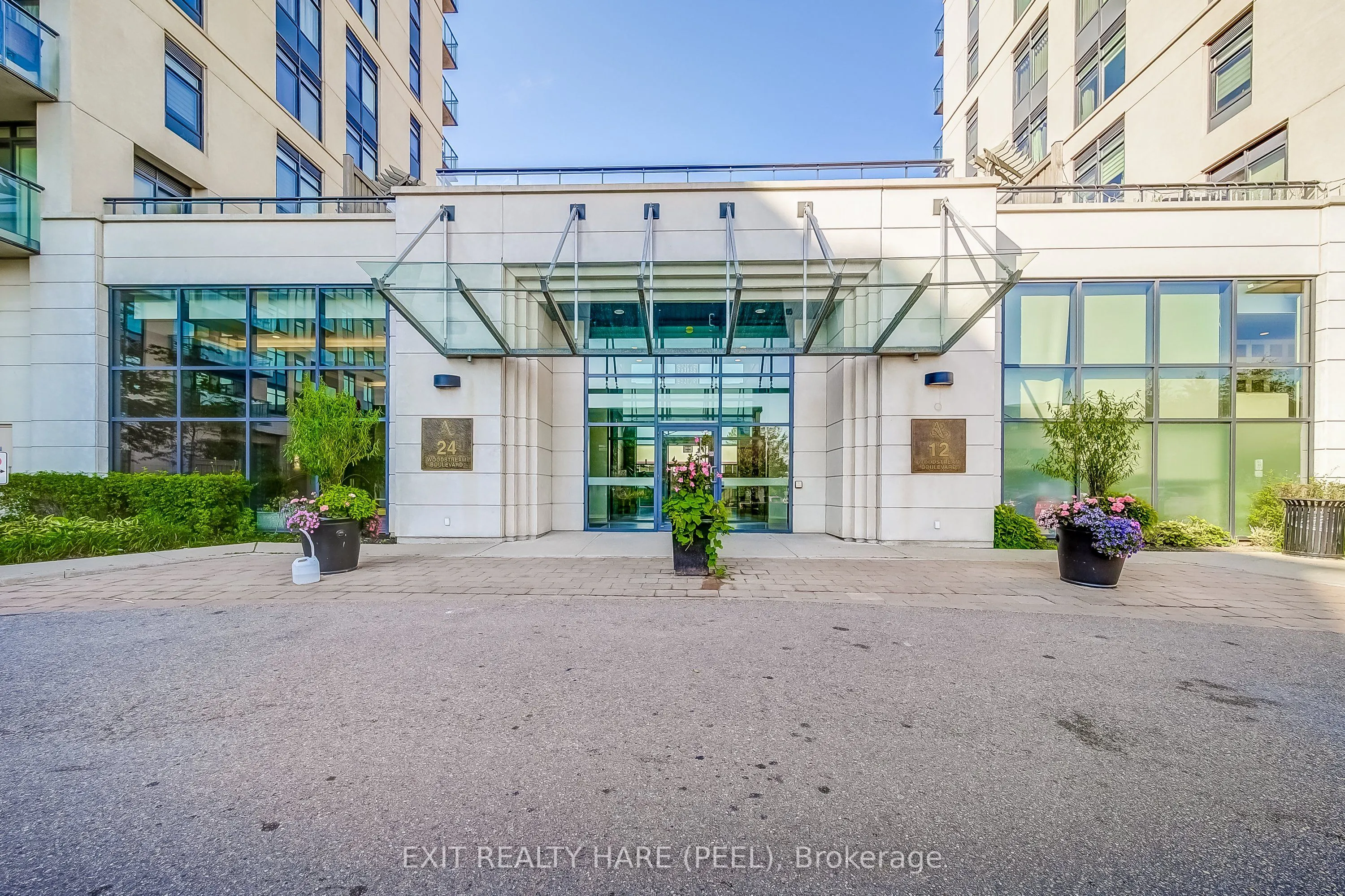 12 Woodstream Boulevard, #706