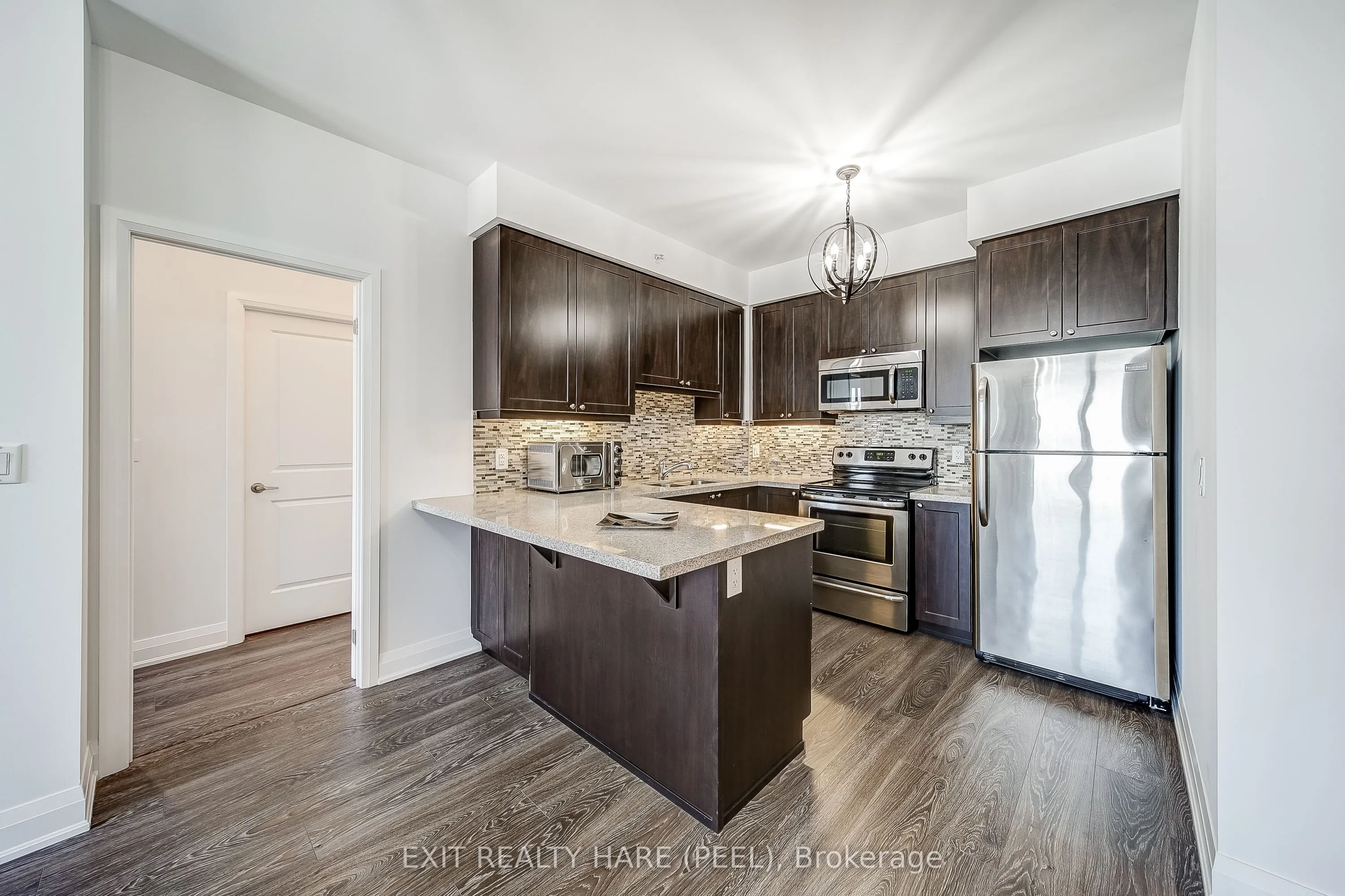 12 Woodstream Boulevard, #706