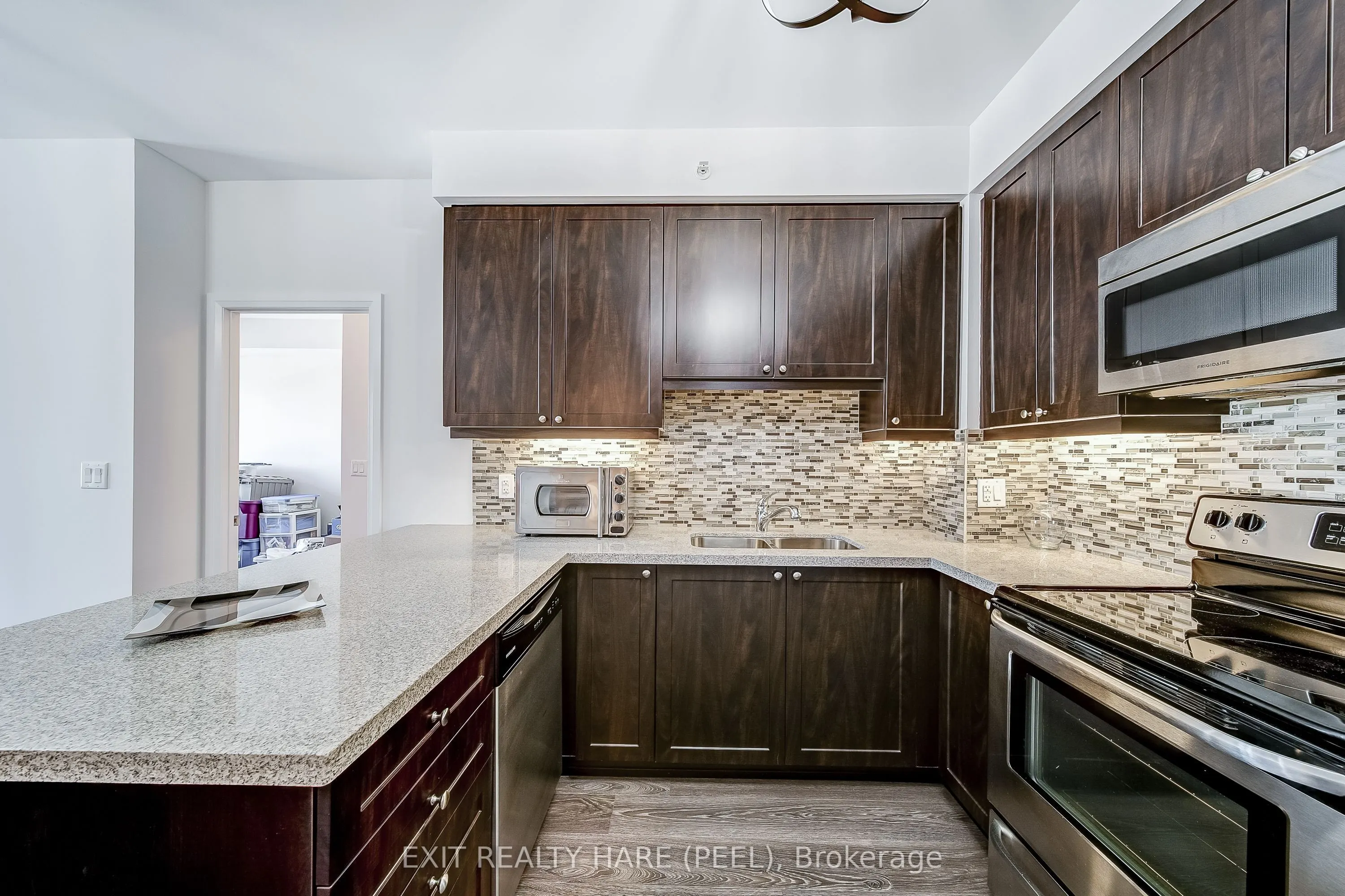 12 Woodstream Boulevard, #706