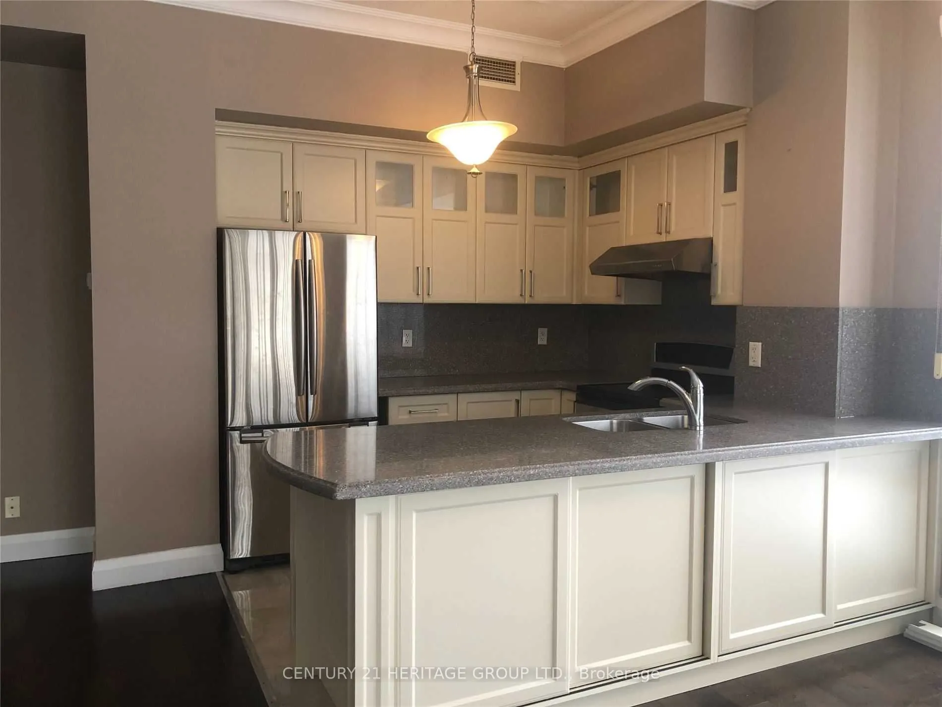 11121 Yonge Street, #104
