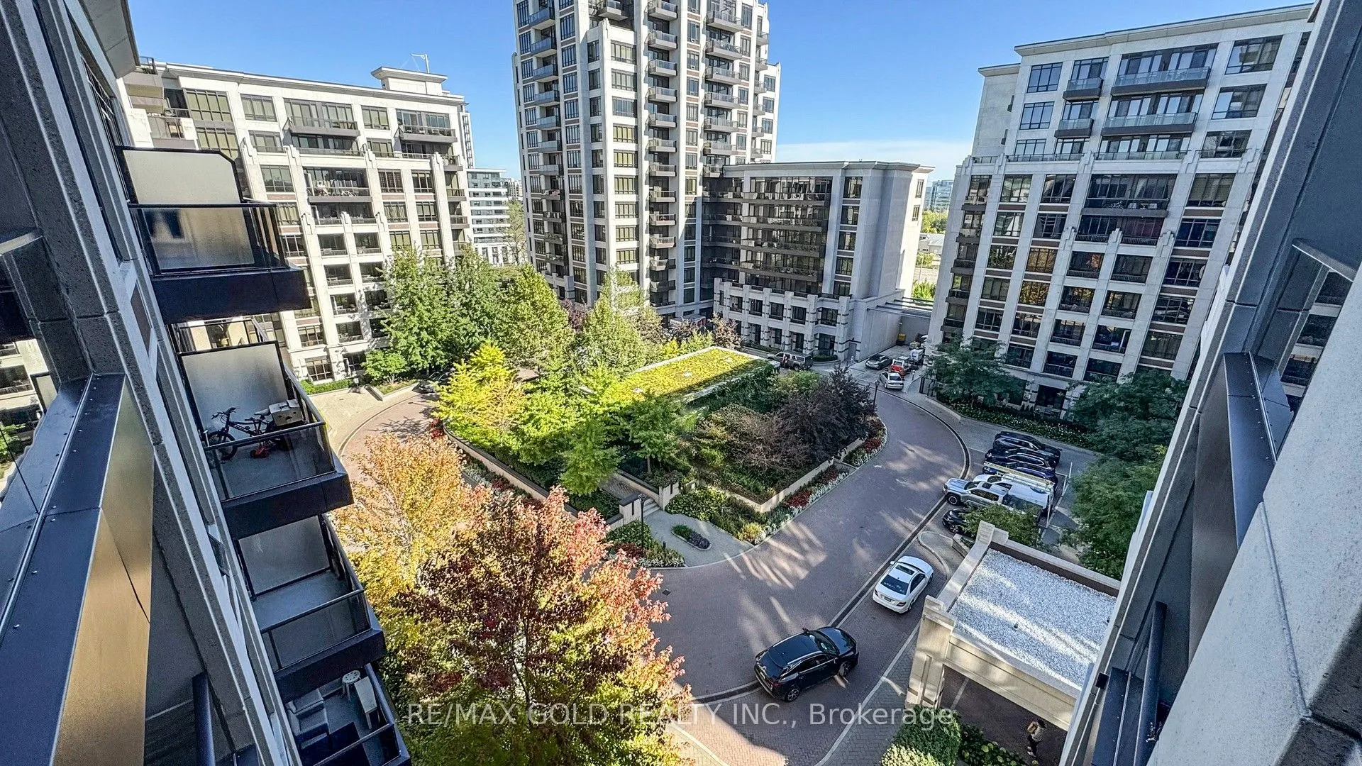 89 South Town Centre Boulevard, #901