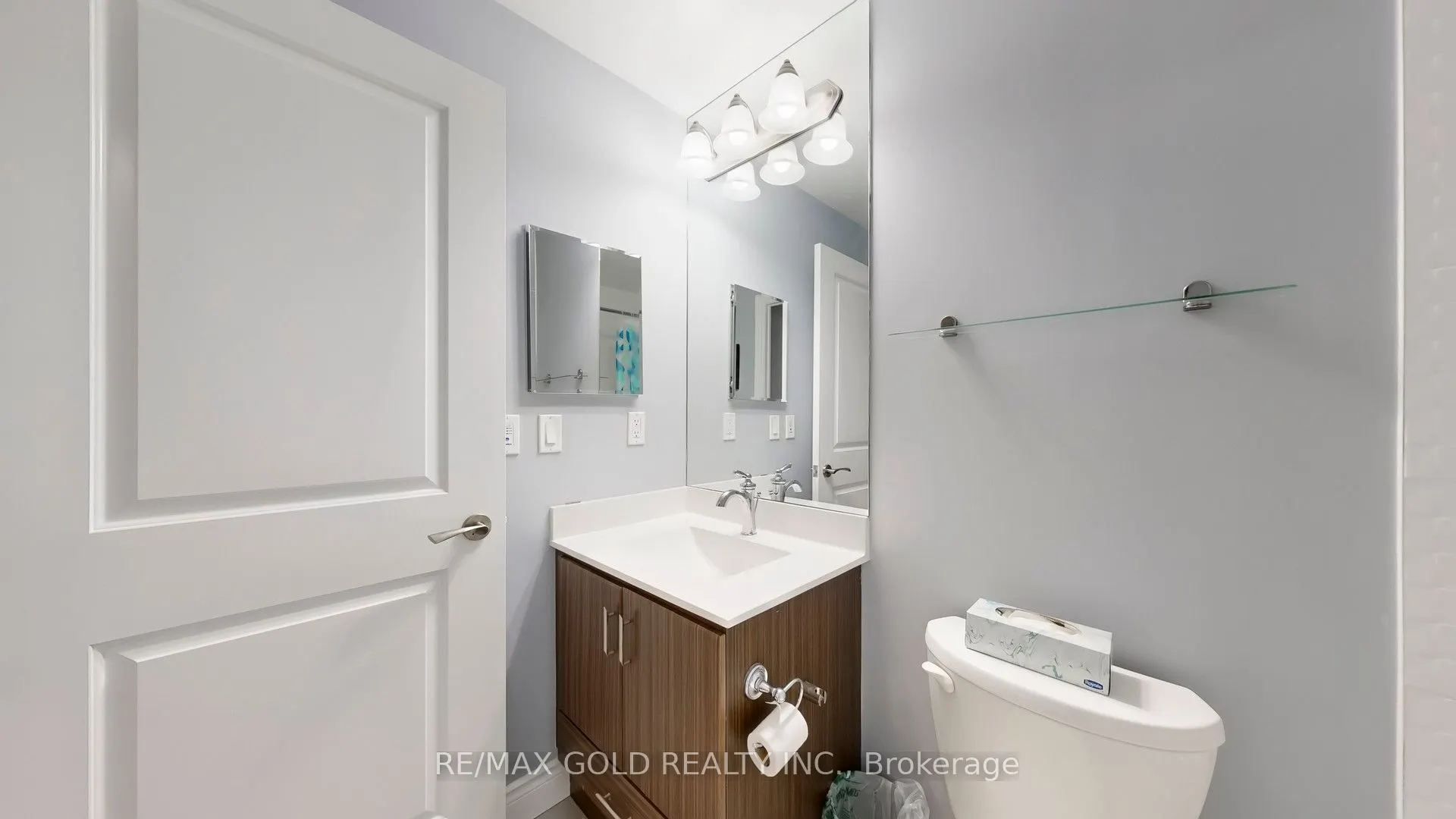 89 South Town Centre Boulevard, #901