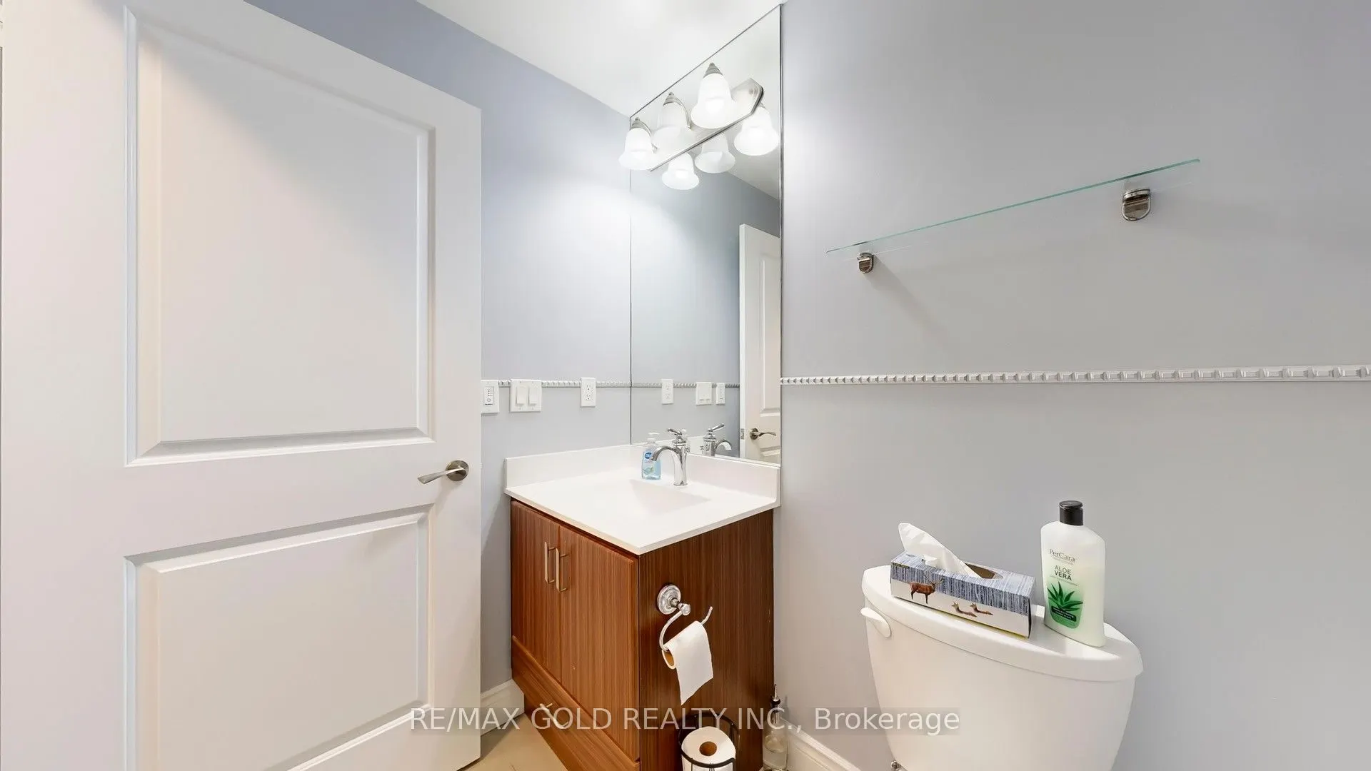 89 South Town Centre Boulevard, #901