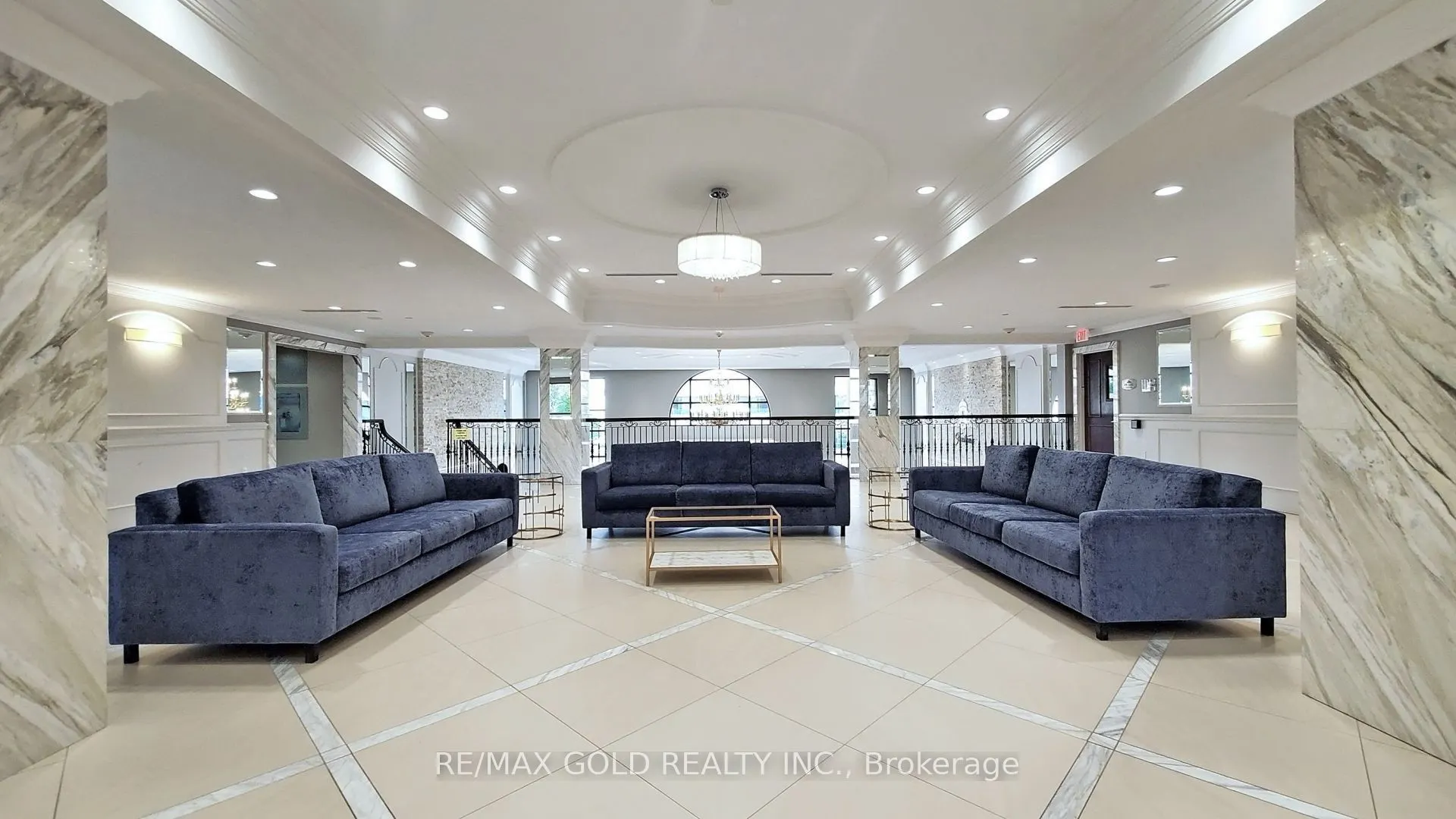 89 South Town Centre Boulevard, #901