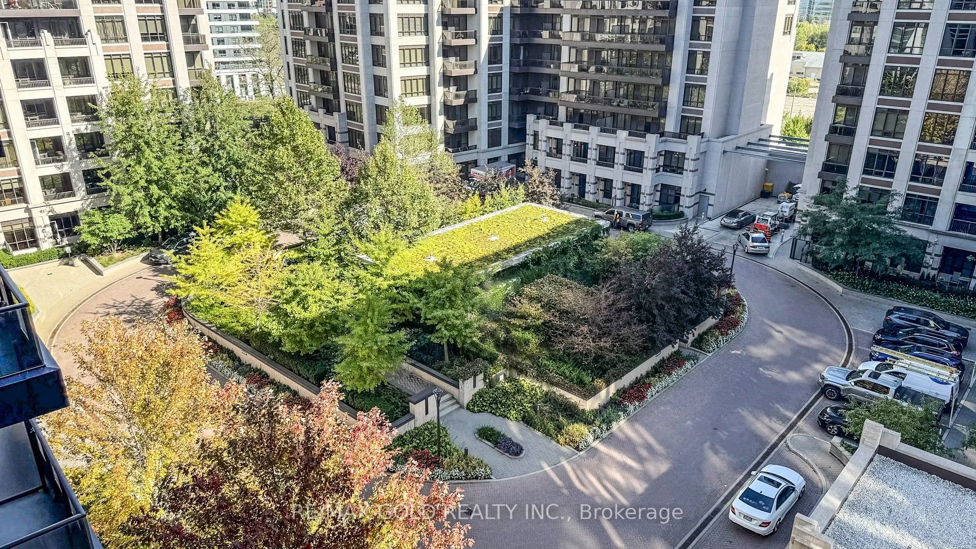 89 South Town Centre Boulevard, #901