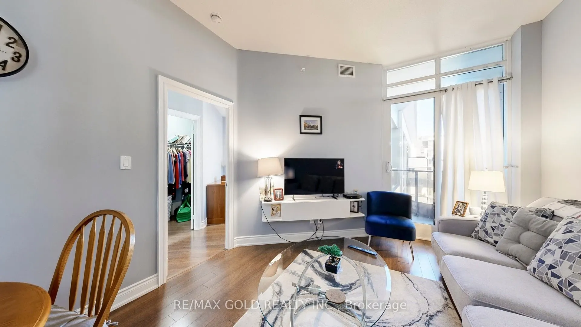 89 South Town Centre Boulevard, #901
