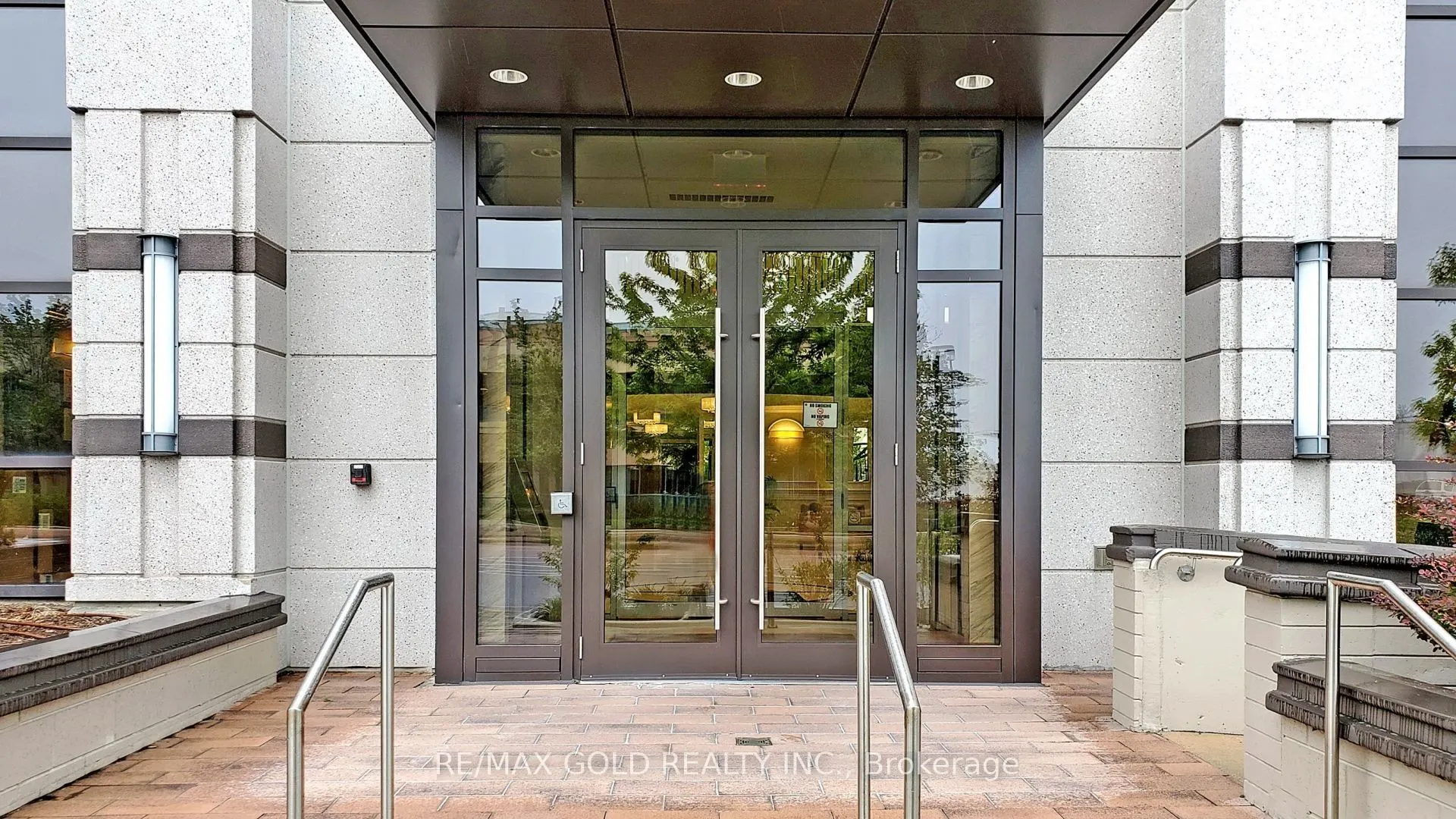 89 South Town Centre Boulevard, #901