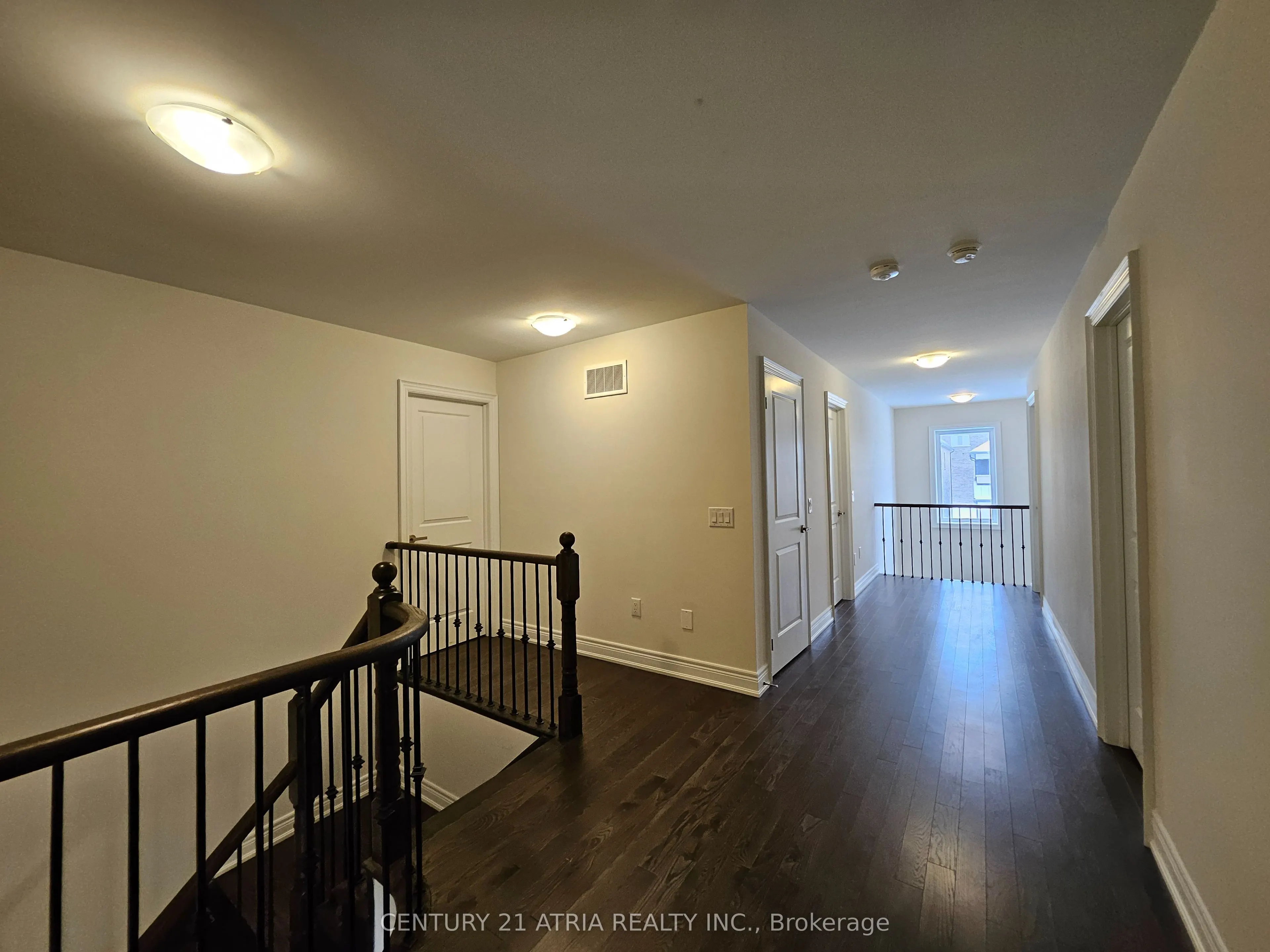 22 Watershed Gate, #upper