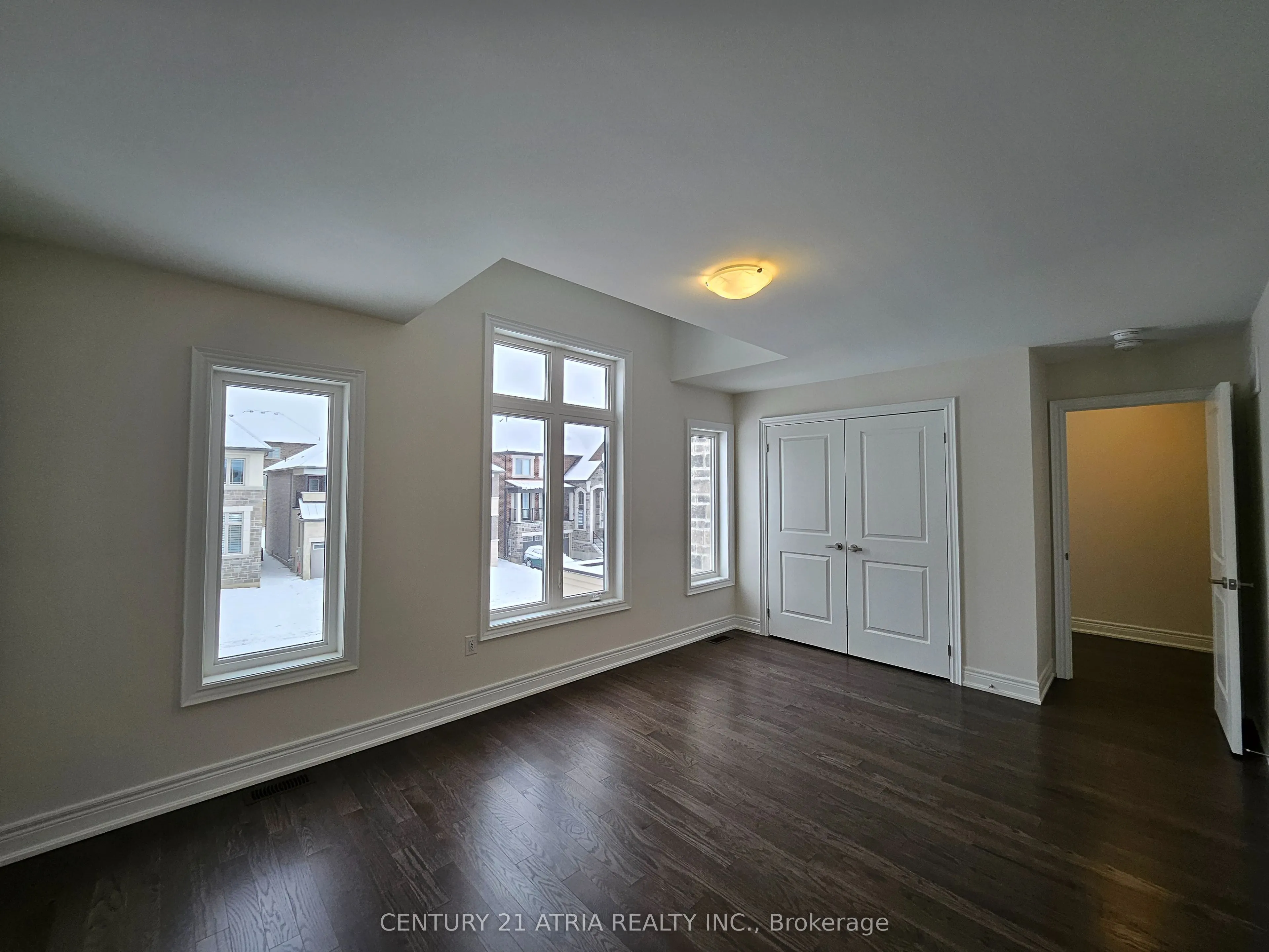 22 Watershed Gate, #upper