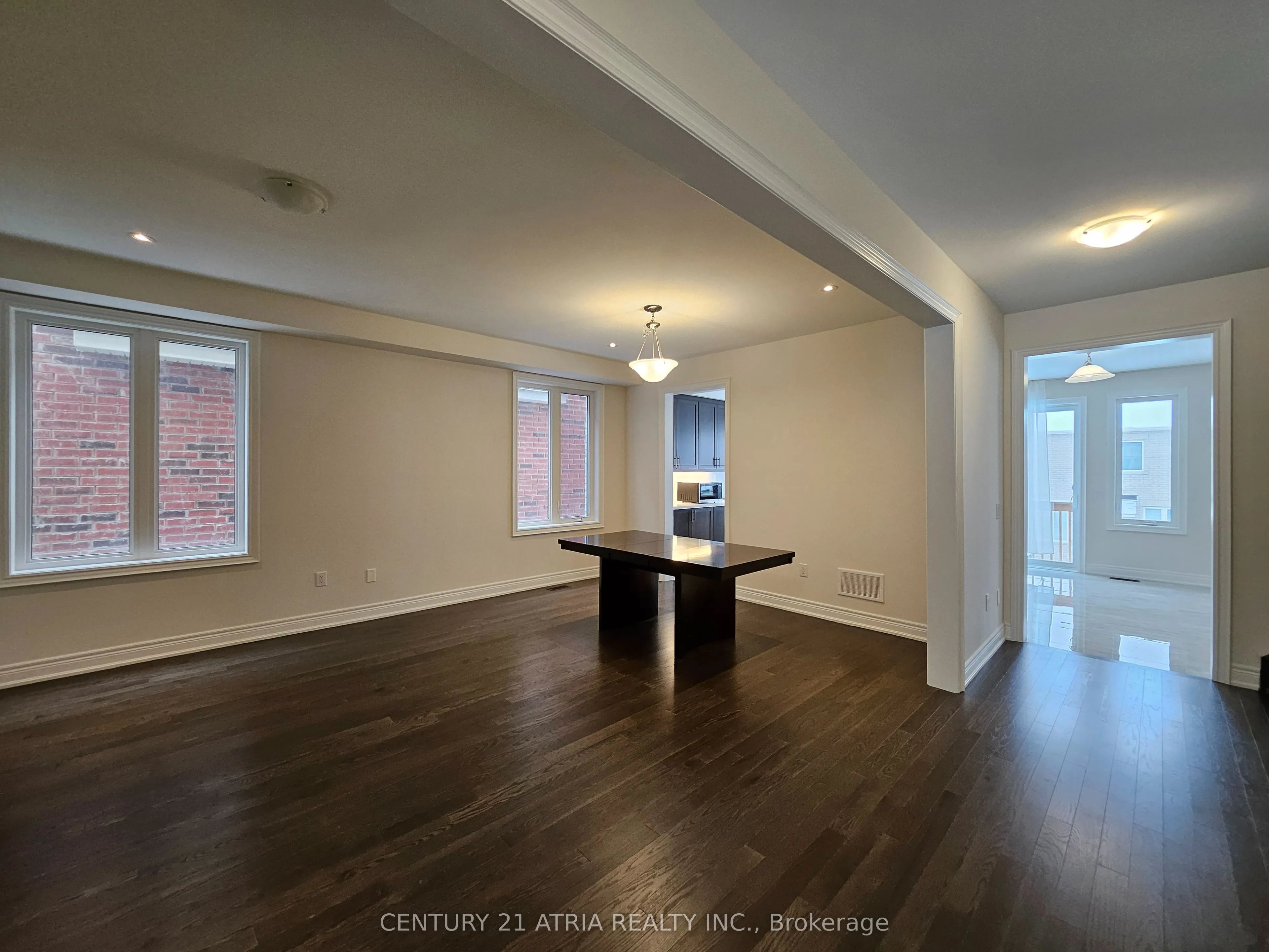 22 Watershed Gate, #upper