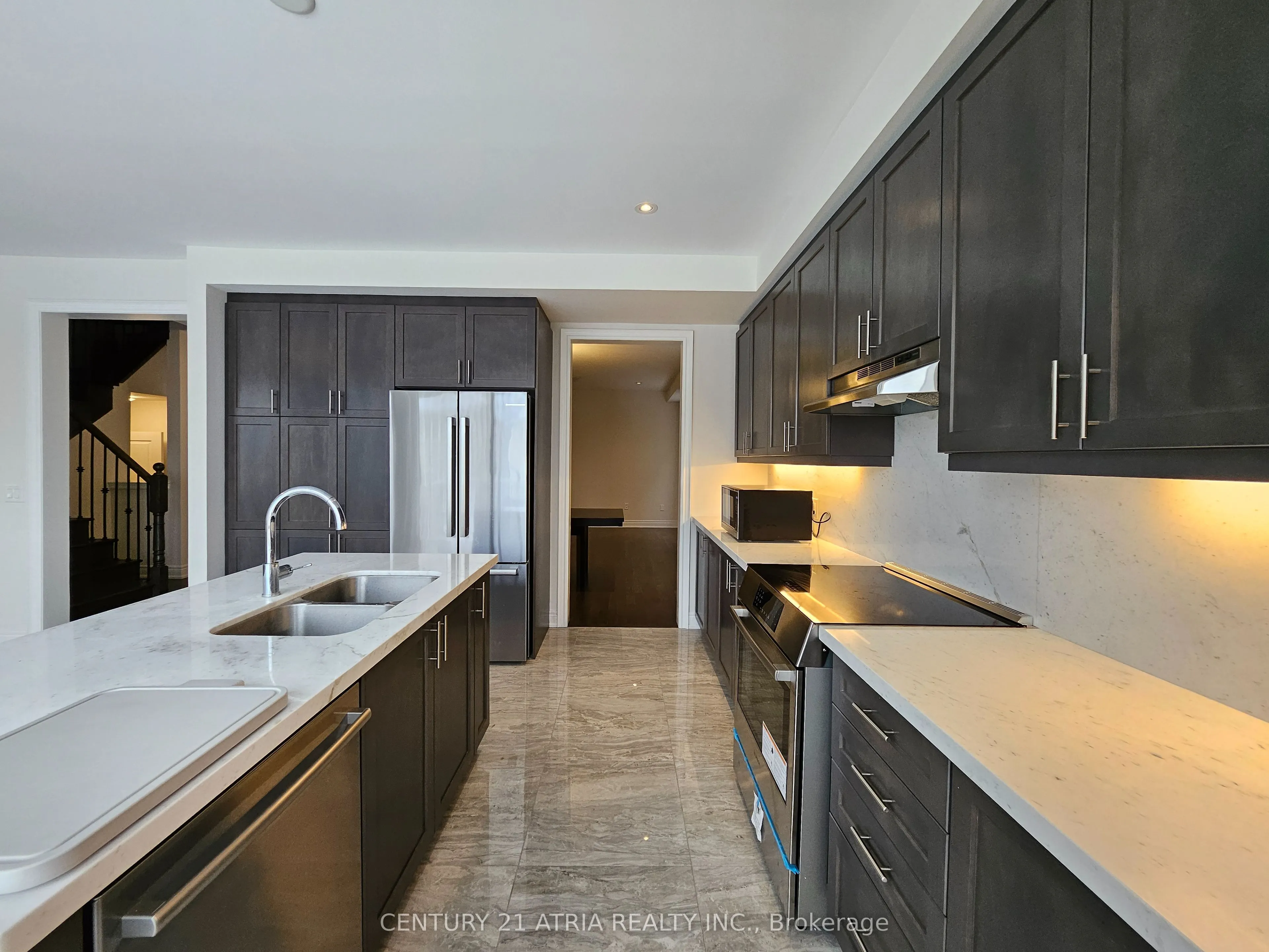22 Watershed Gate, #upper