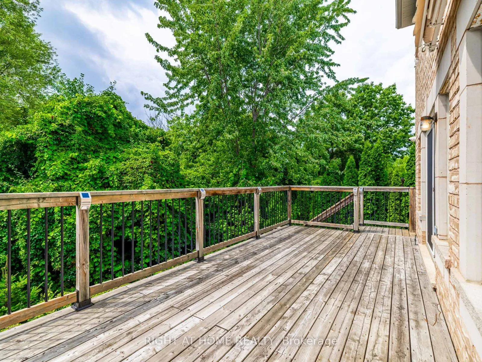 67 Timna Crescent