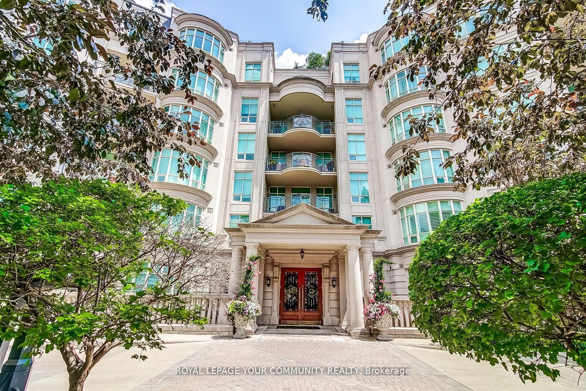 7071 Bayview Avenue, #304