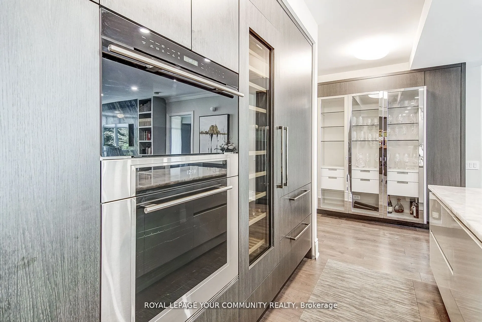 7071 Bayview Avenue, #304