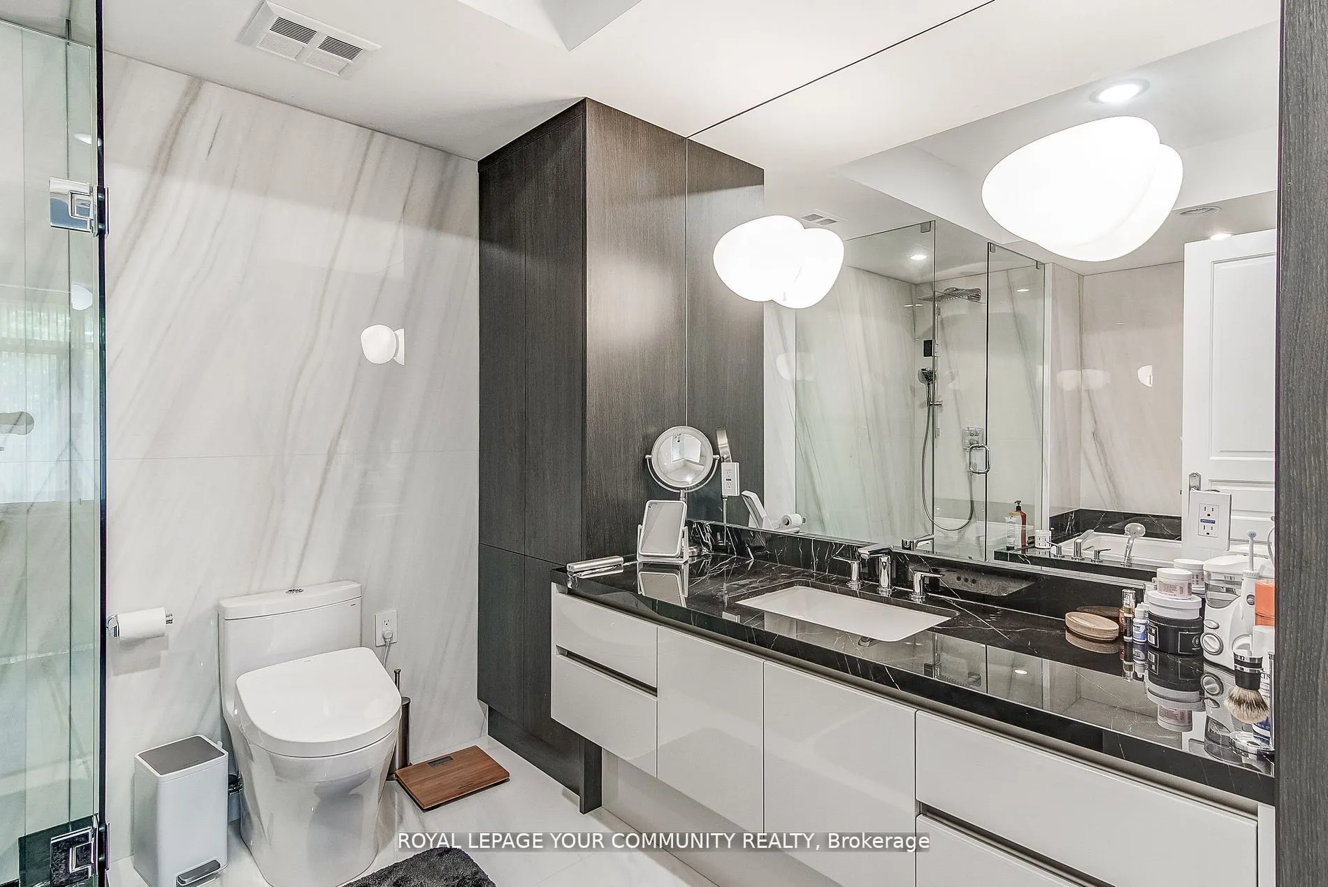 7071 Bayview Avenue, #304