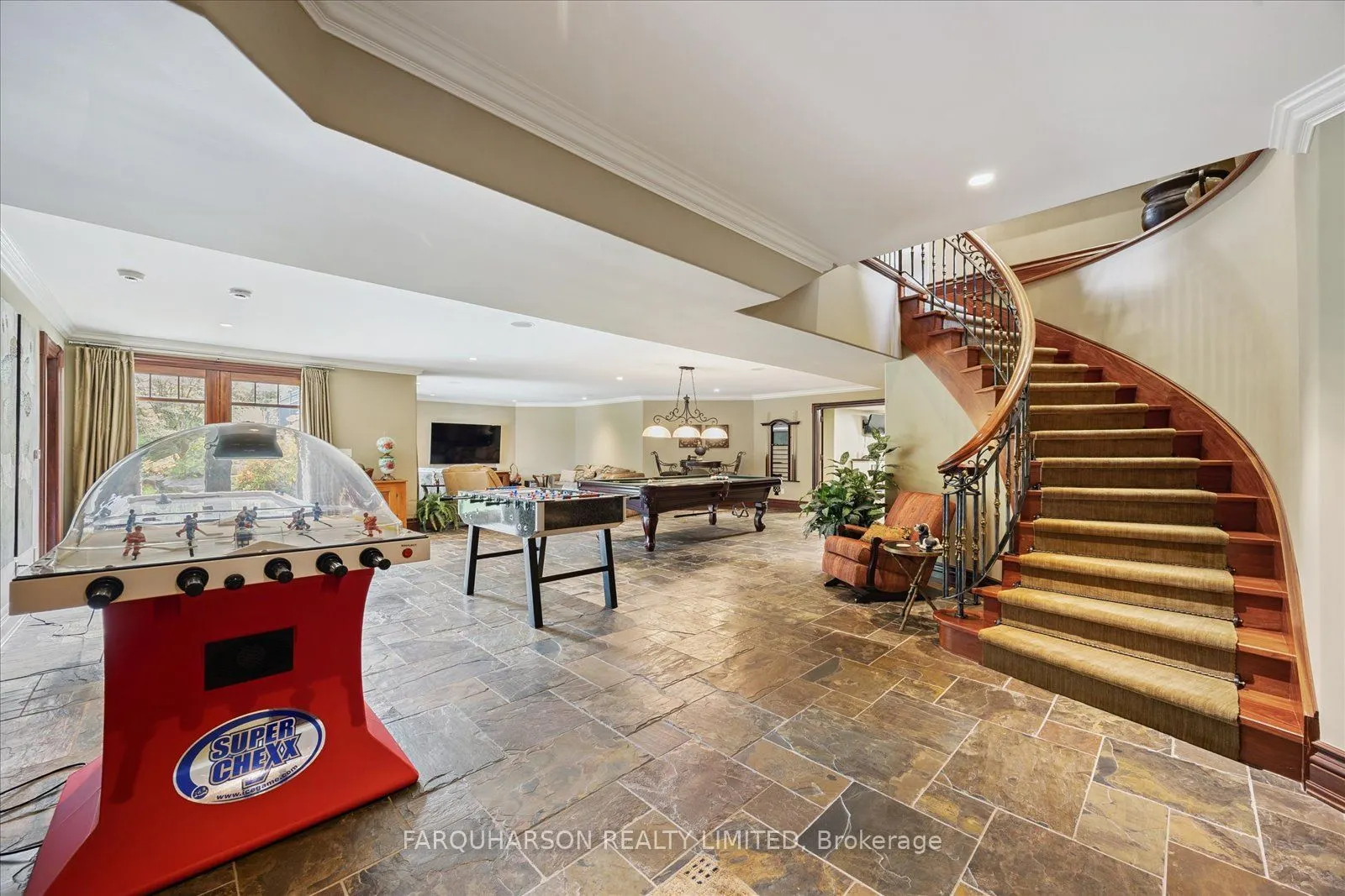 7300 Concession 2 Road