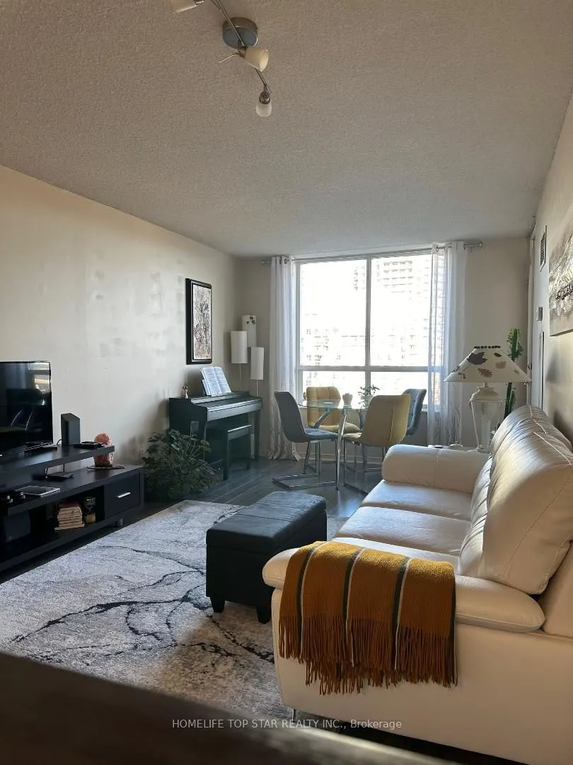29 Northern Heights Drive E, #716