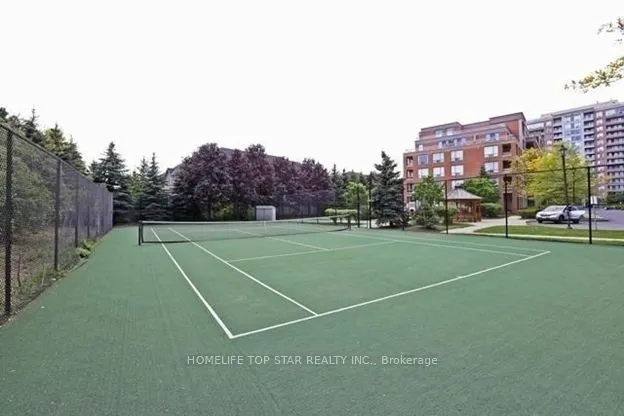 29 Northern Heights Drive E, #716