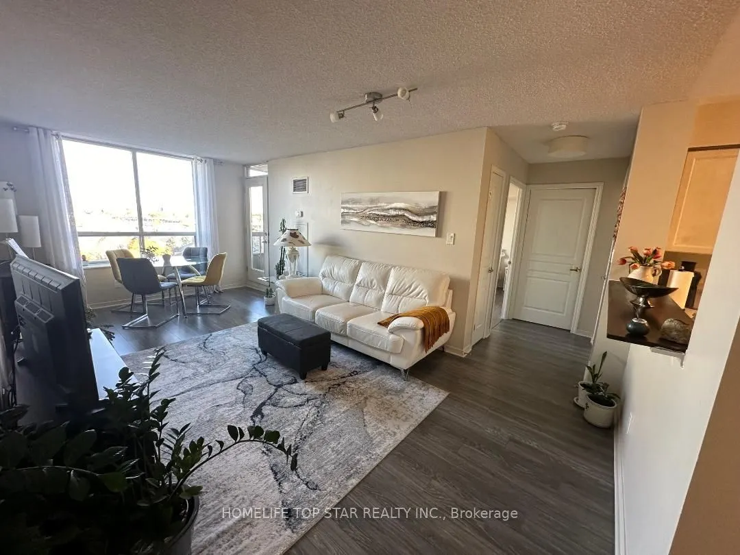 29 Northern Heights Drive E, #716