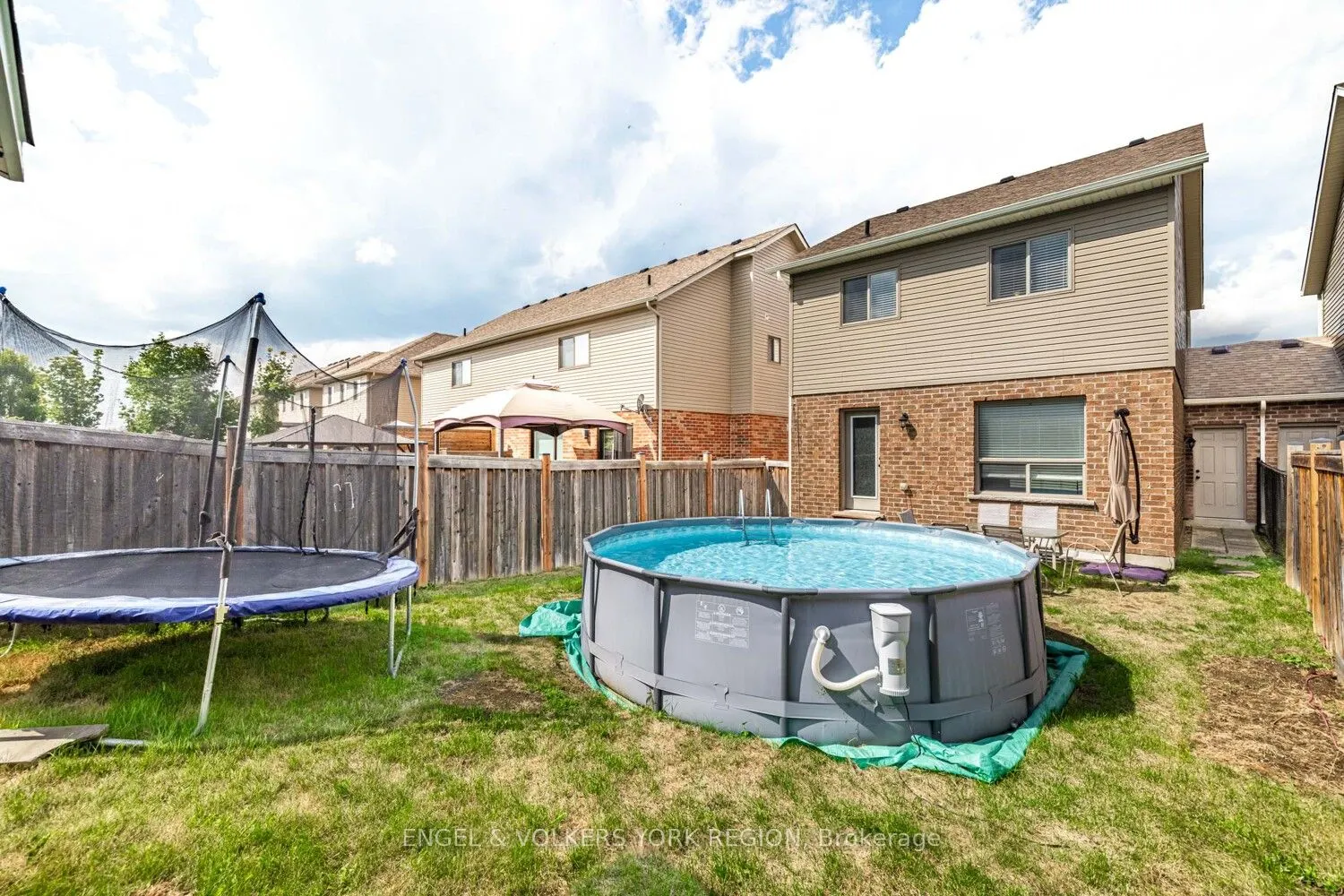 176 Banting Crescent