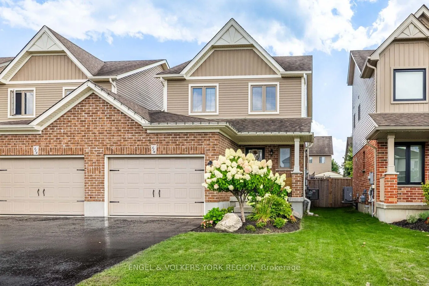176 Banting Crescent